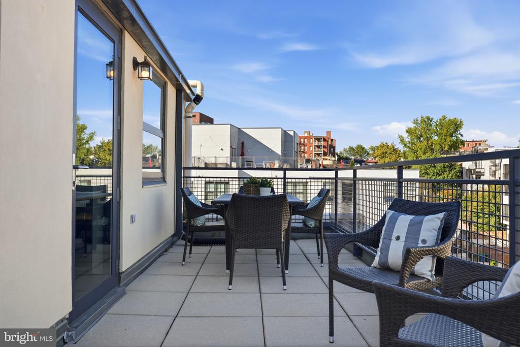 2301 CHAMPLAIN STREET NW Unit: 414