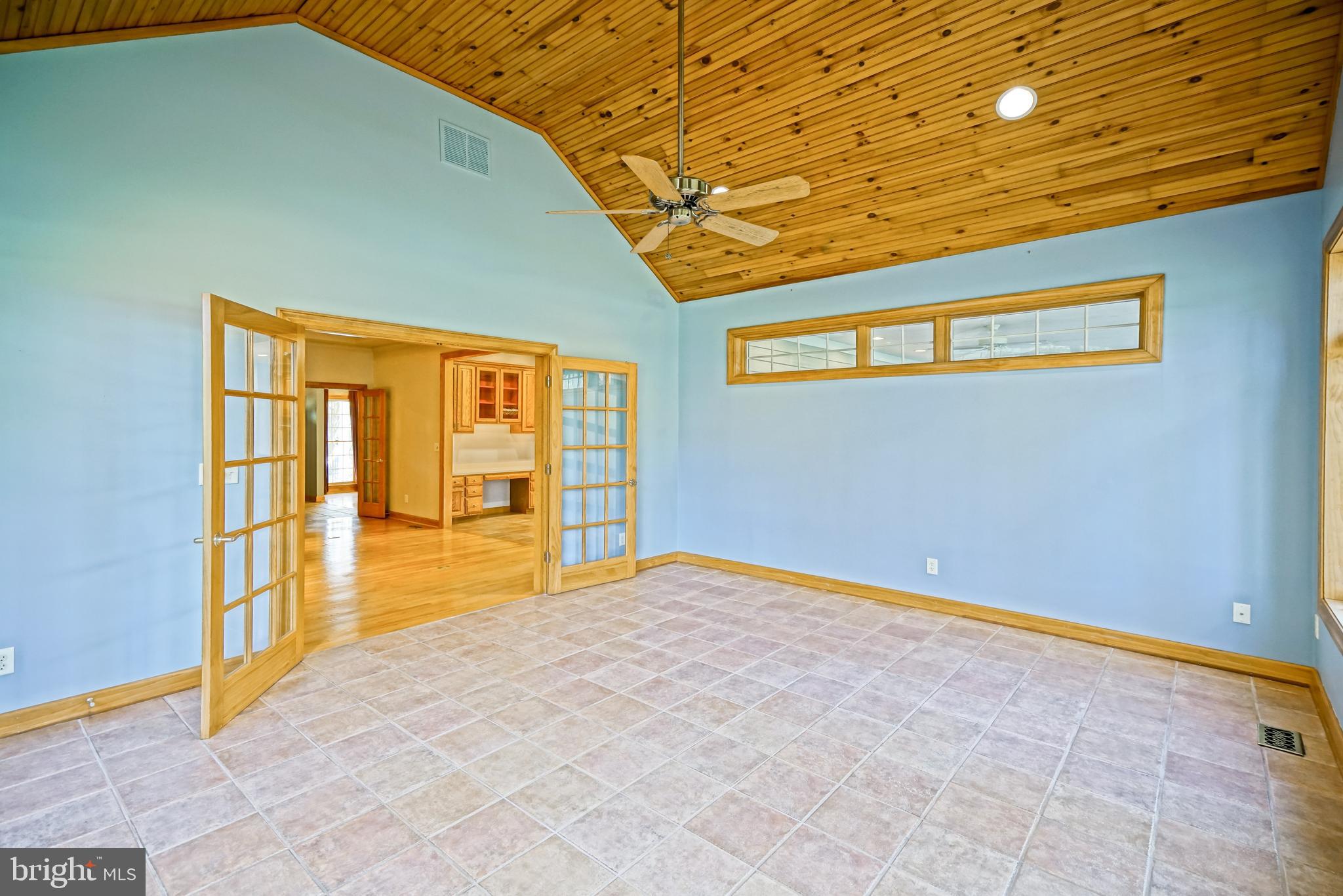 12 BLACK WALNUT COURT