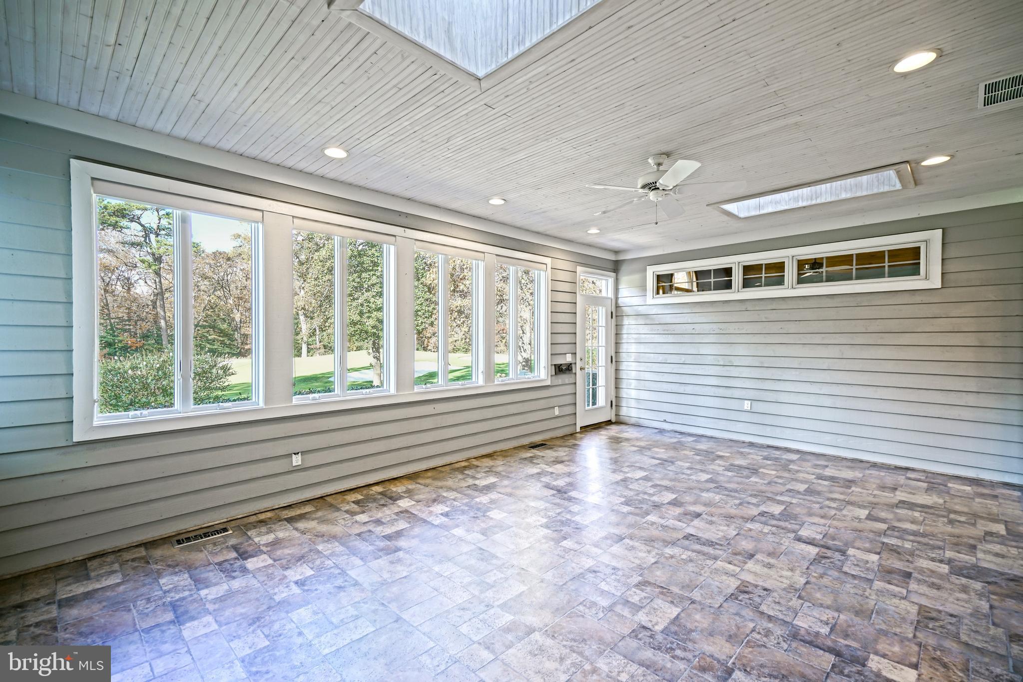 12 BLACK WALNUT COURT