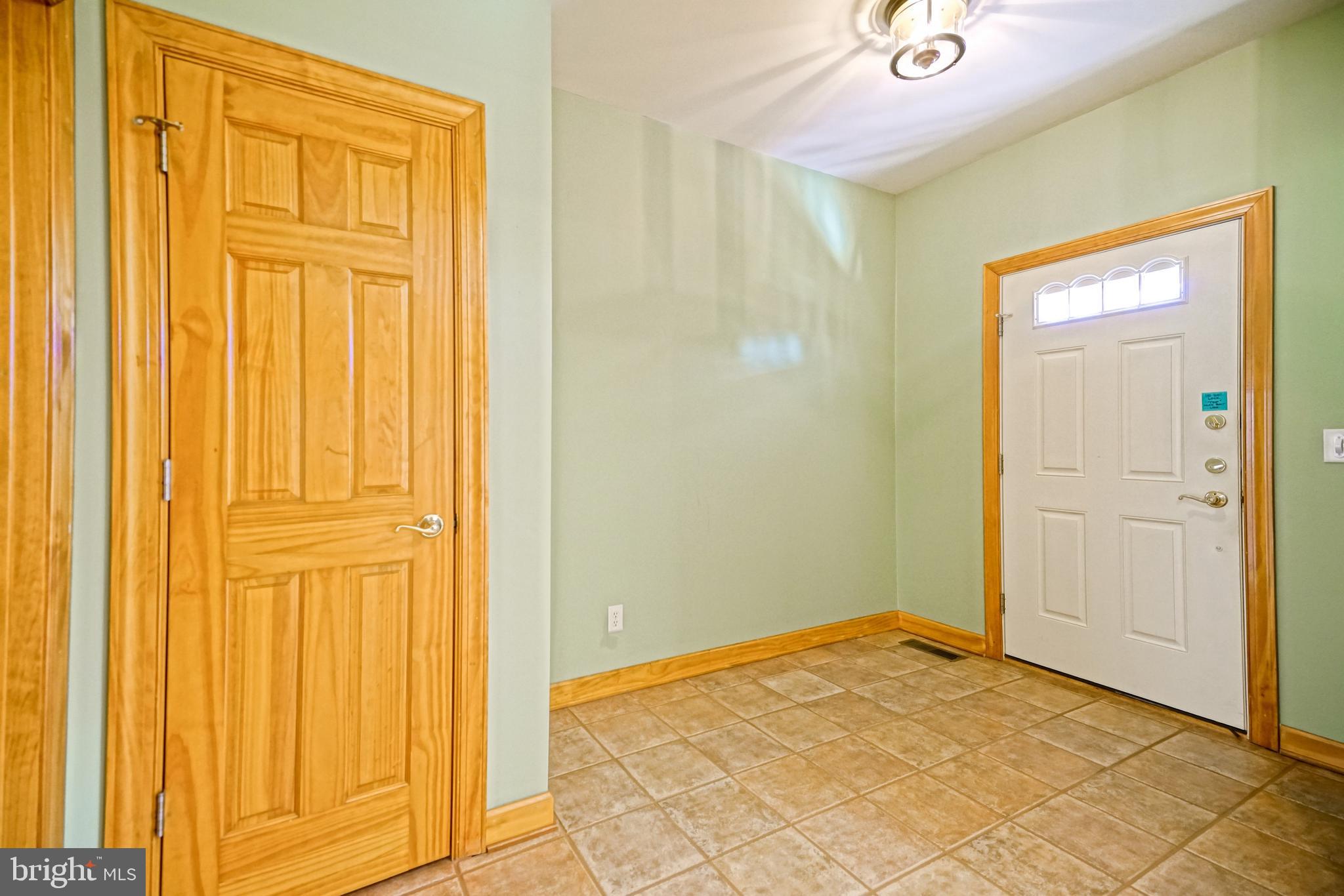 12 BLACK WALNUT COURT