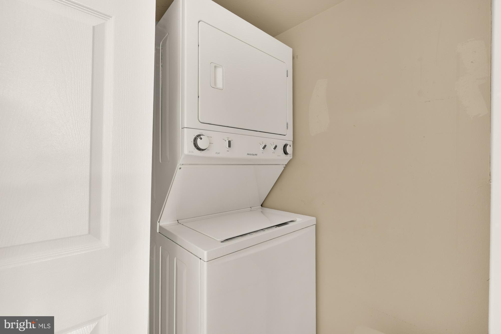 3309 WYNDHAM CIRCLE 3180