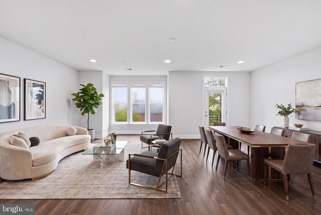 1908 POTOMAC AVENUE Unit: 102