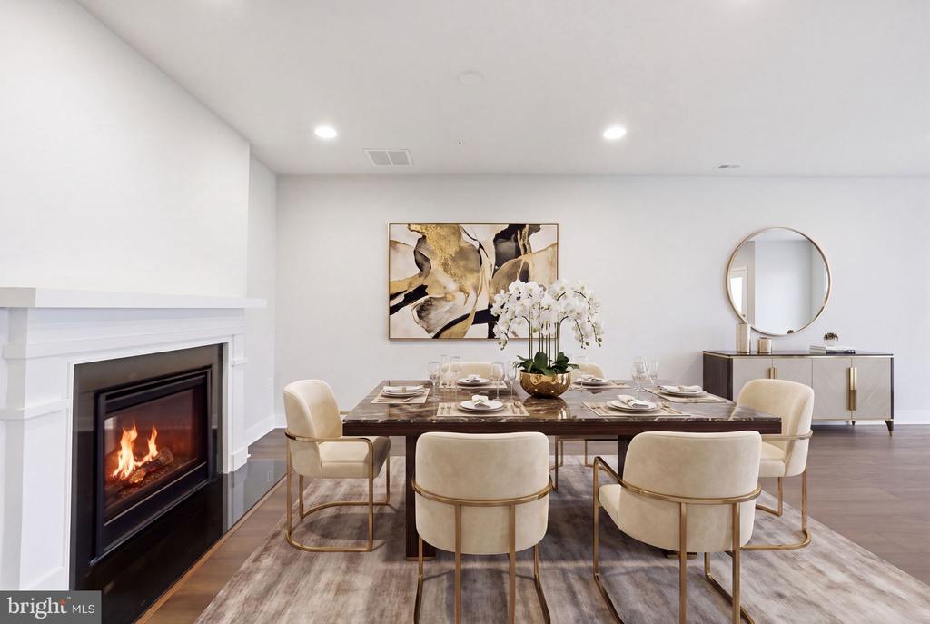 1908 POTOMAC AVENUE Unit: 102