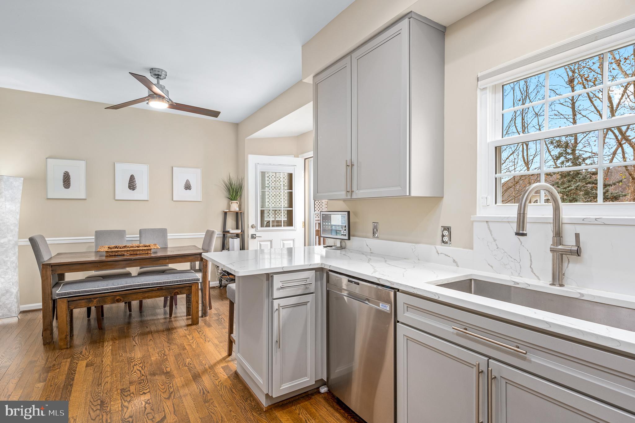 47527 Sharpskin Island Sq