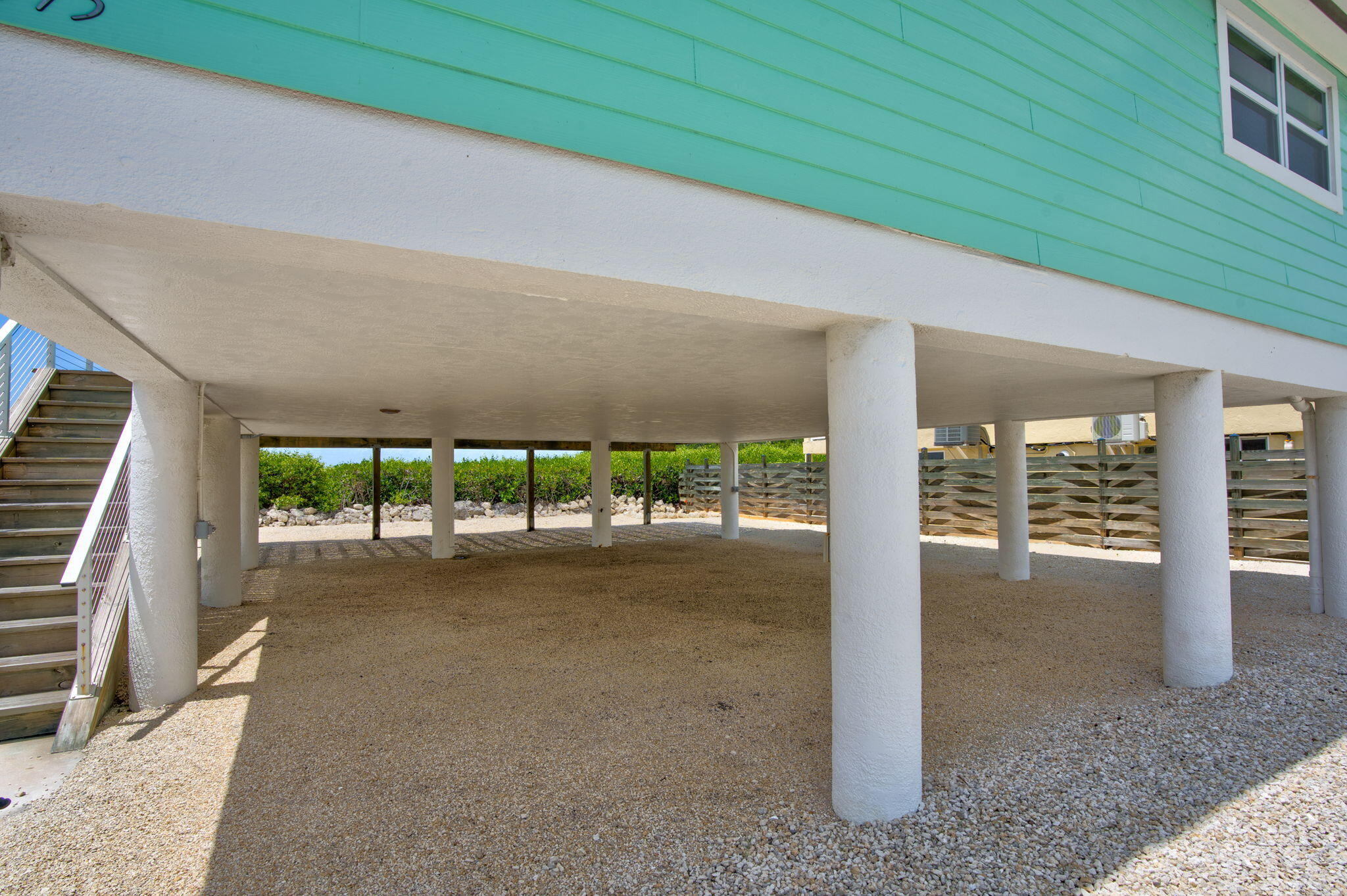 6575 Oceanview Avenue