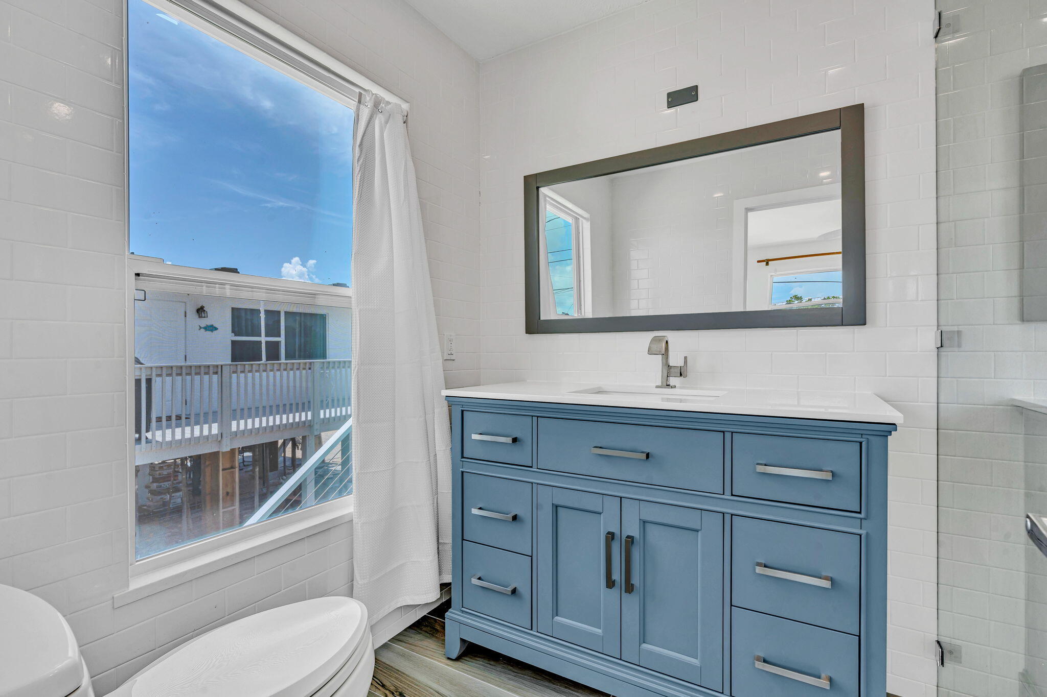 6575 Oceanview Avenue