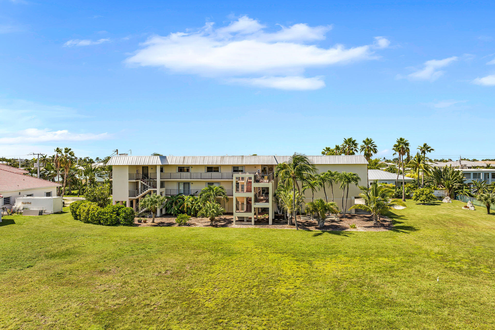 720 W Ocean Drive Unit: 302