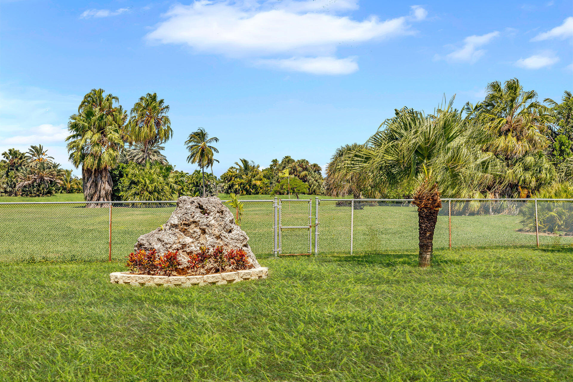 720 W Ocean Drive Unit: 302