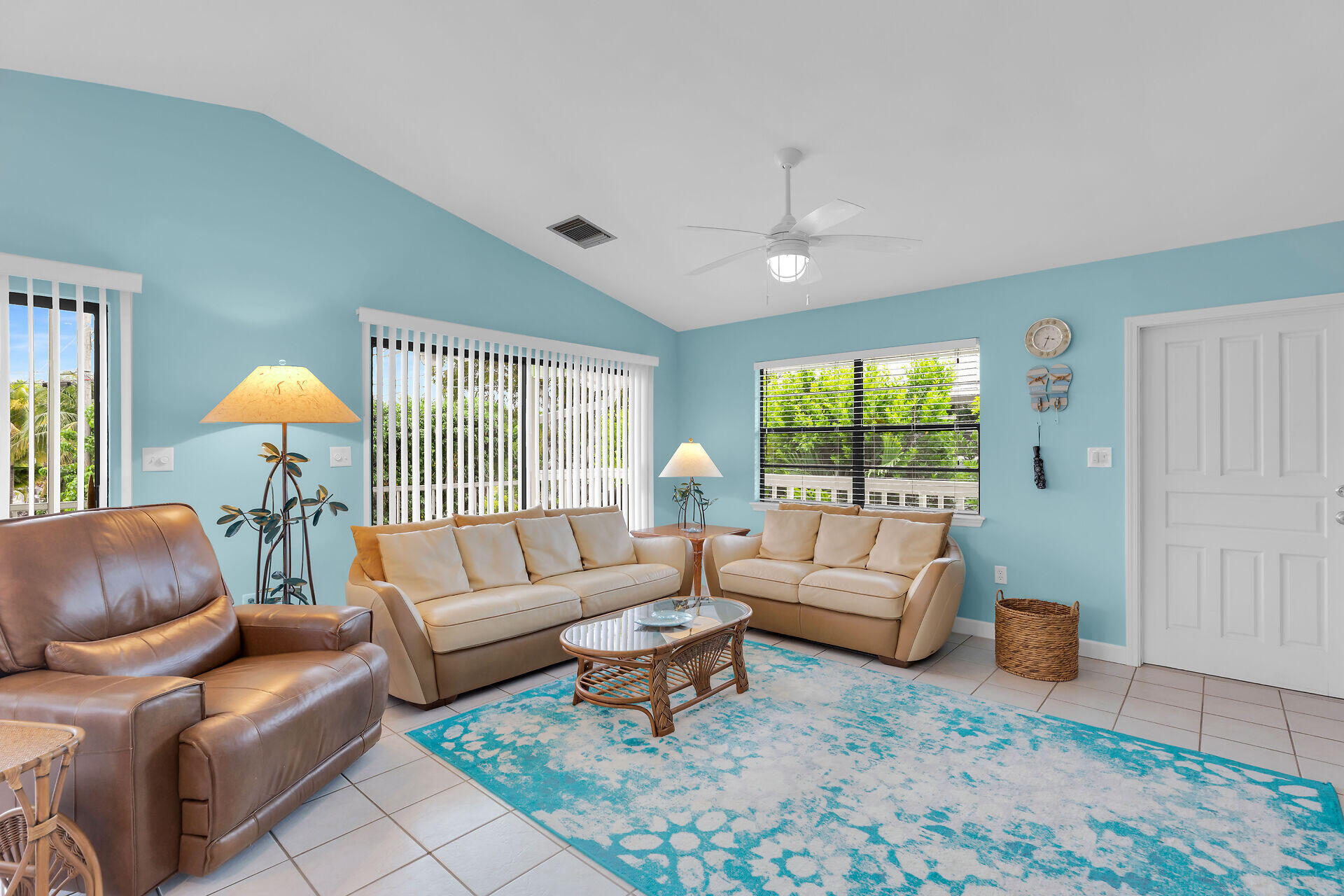 947 E 75Th Street