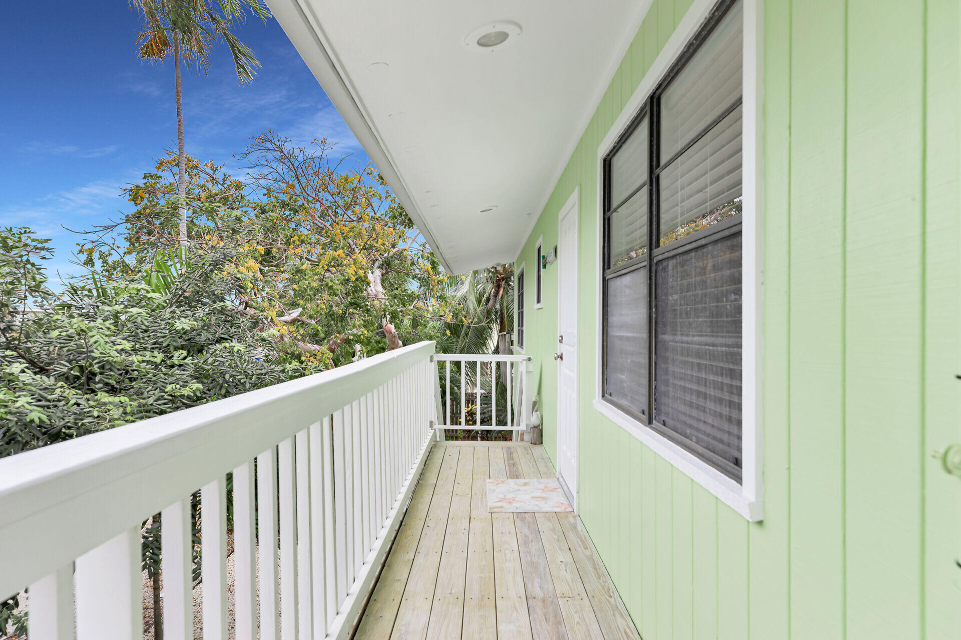 947 E 75Th Street