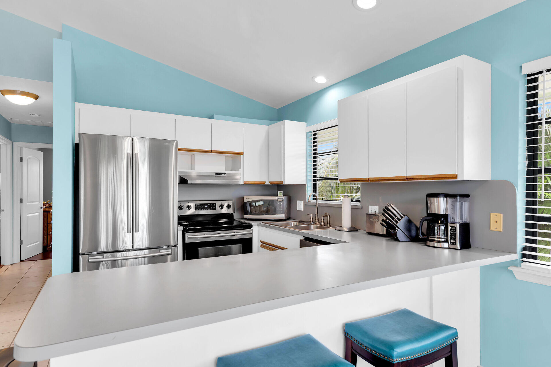 947 E 75Th Street