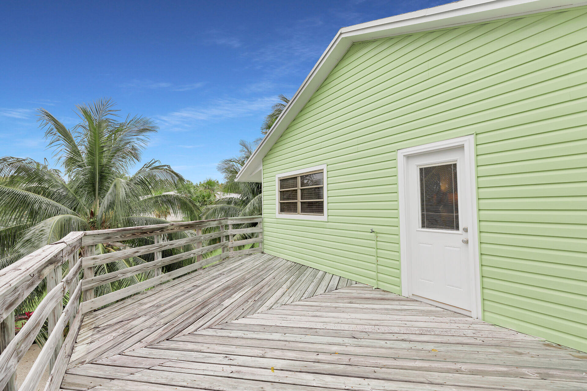 947 E 75Th Street