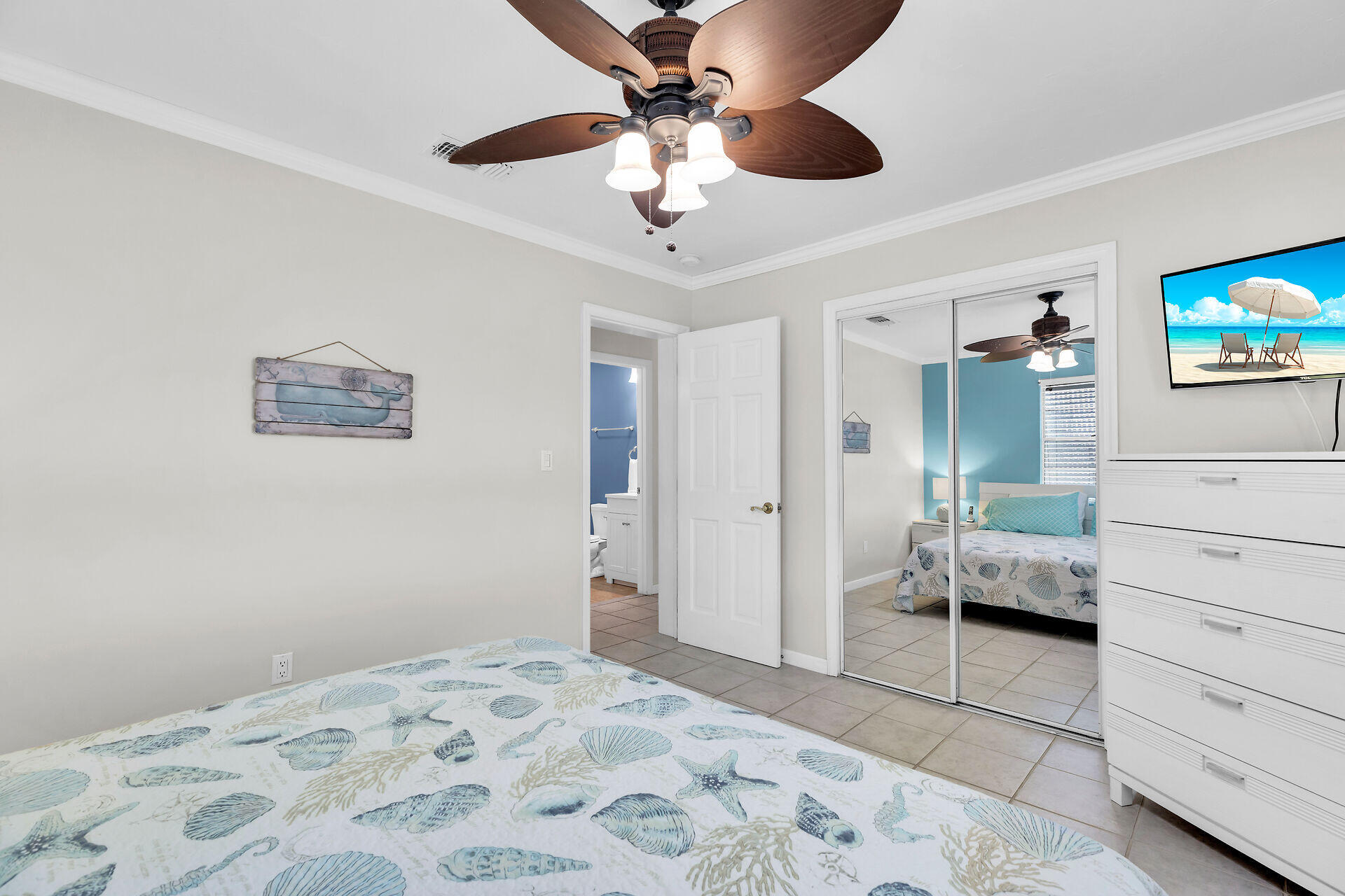 944 E 75Th Street