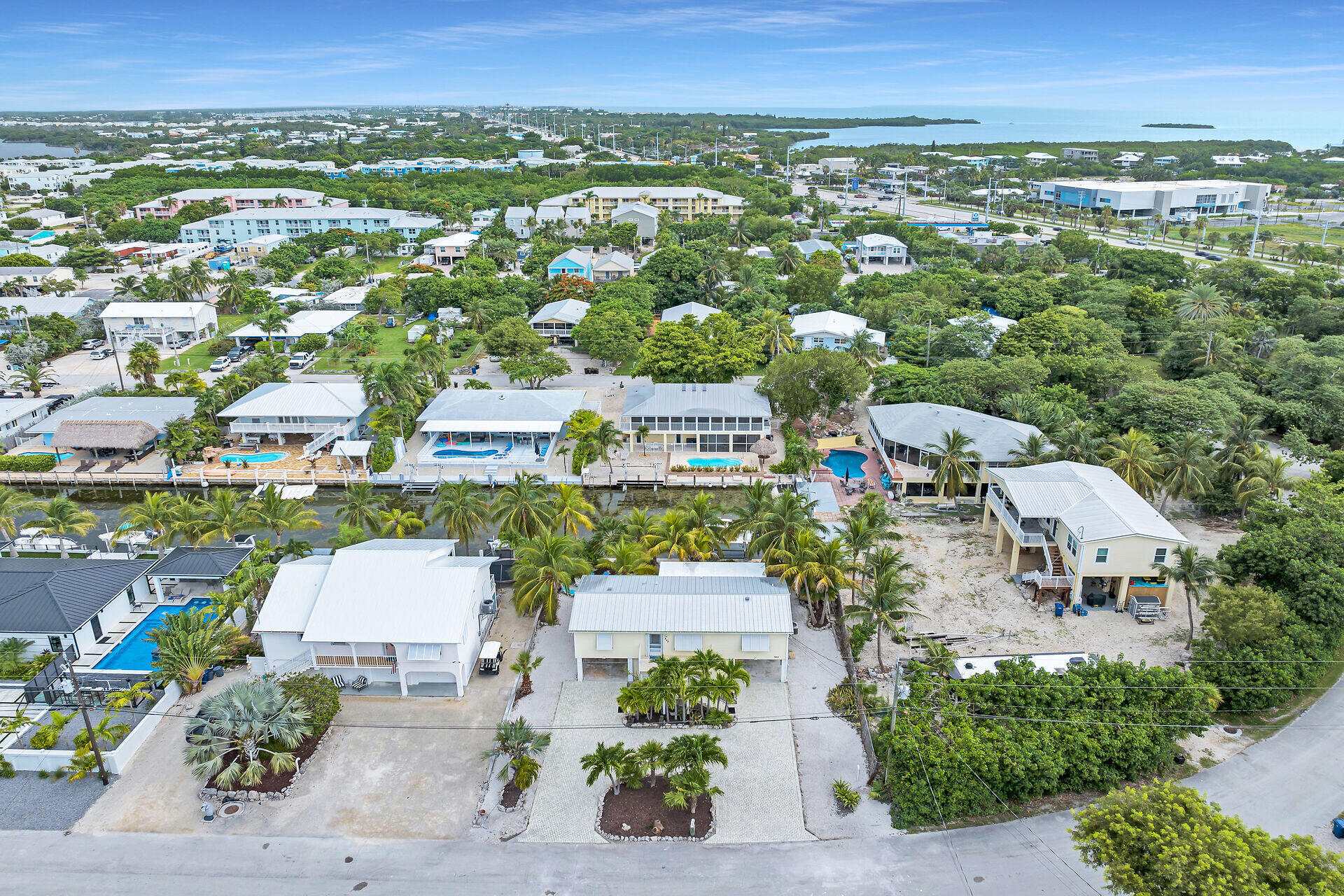 944 E 75Th Street