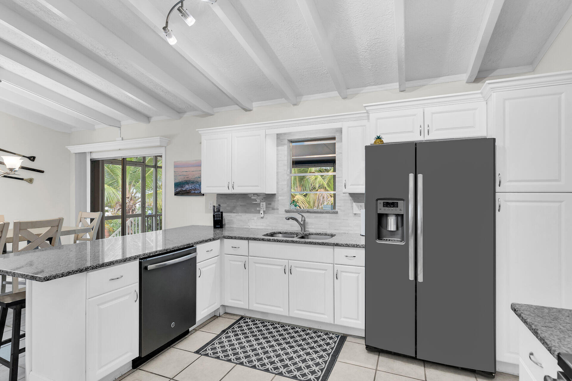 944 E 75Th Street