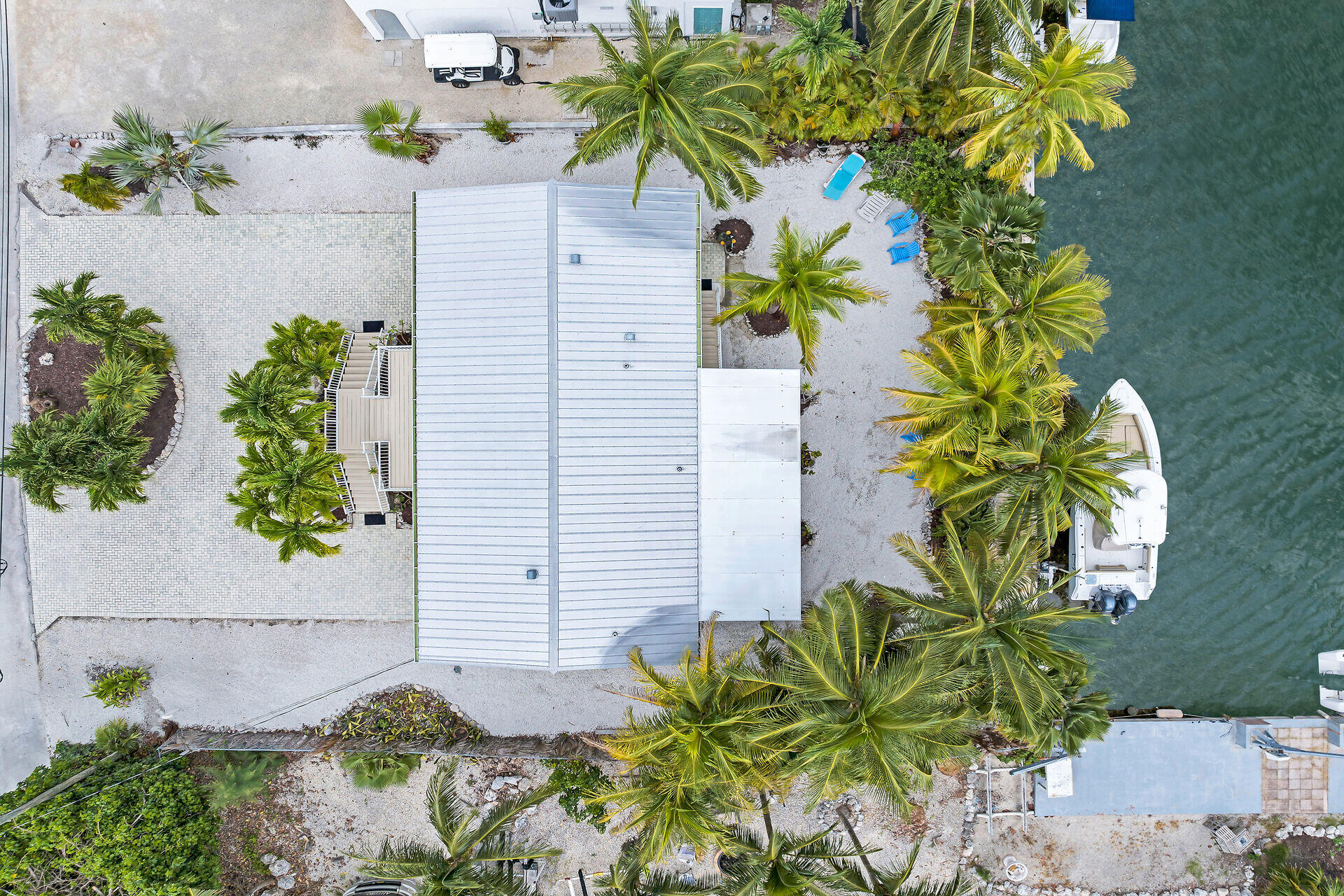 944 E 75Th Street