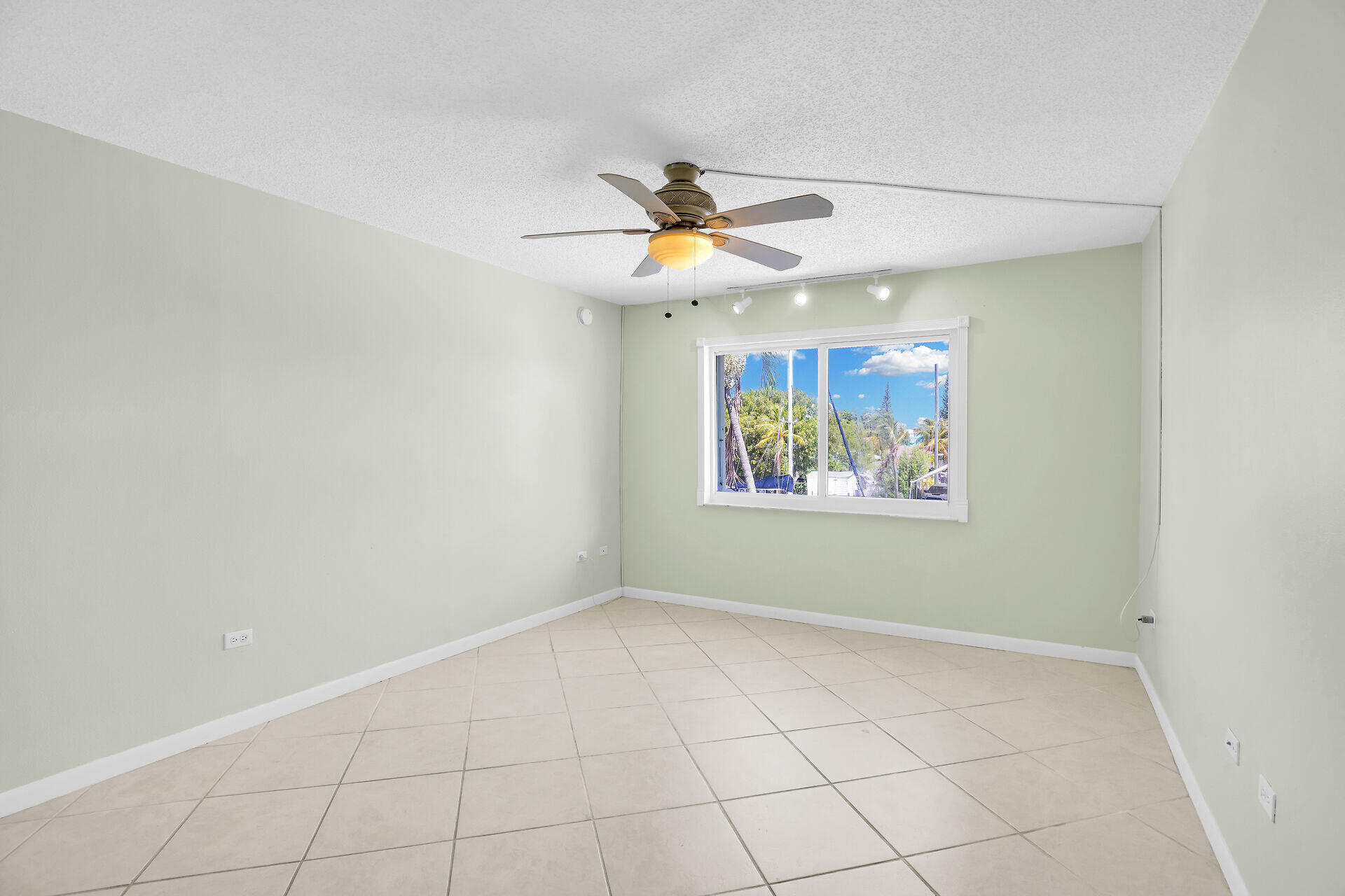 11 Sombrero Boulevard Unit: 12E