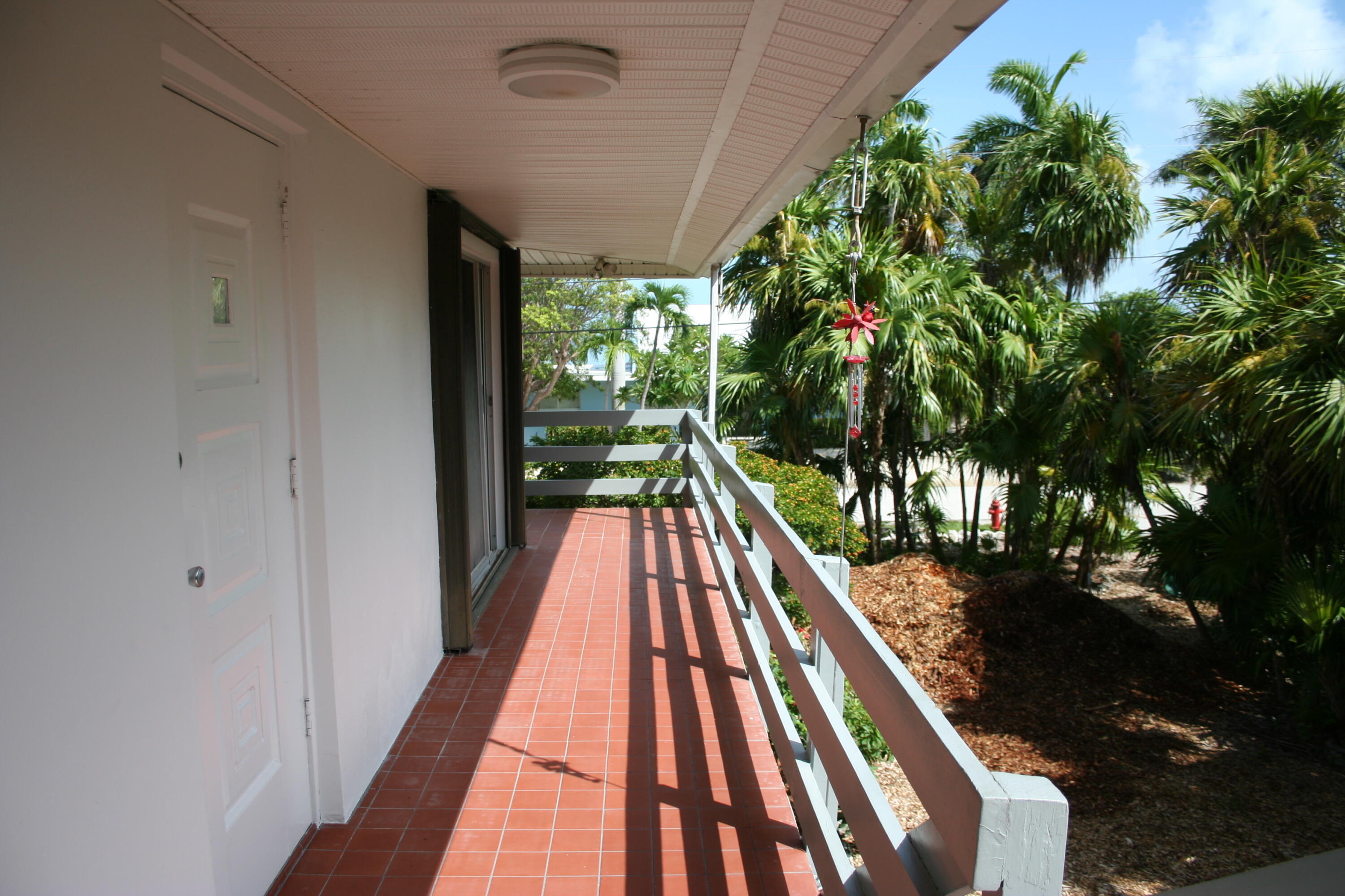 7575 Gulfstream Boulevard