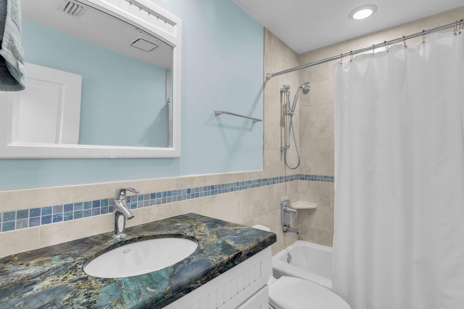 271 4th Street