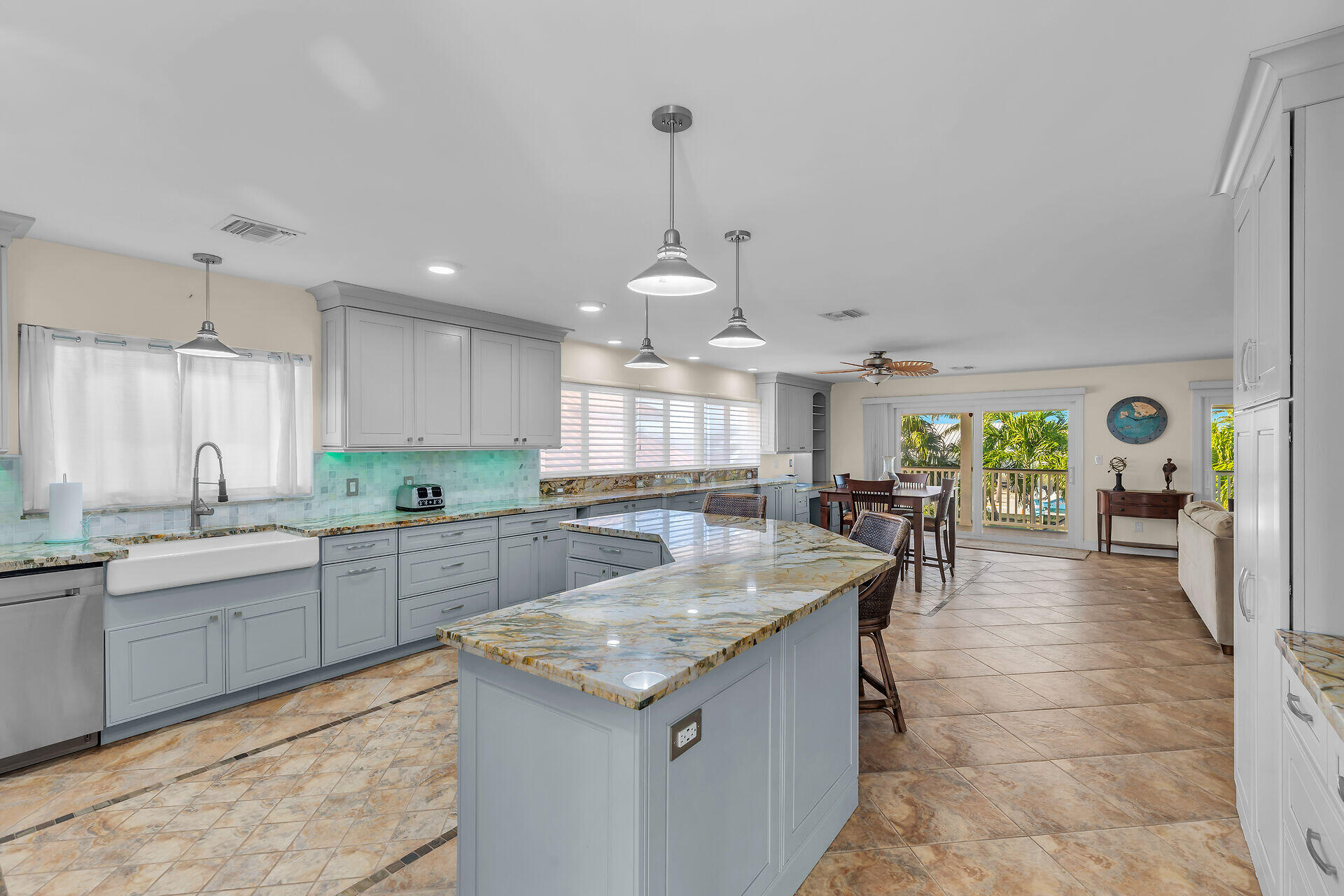 271 4th Street