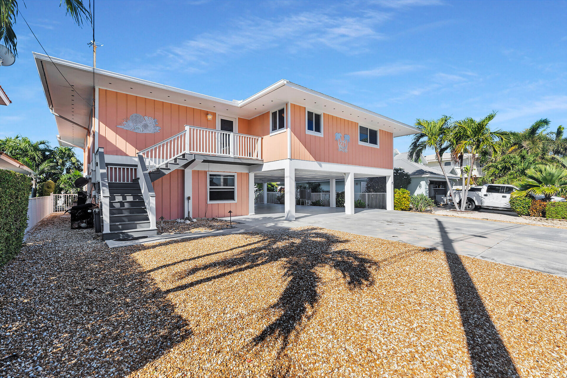 271 4th Street