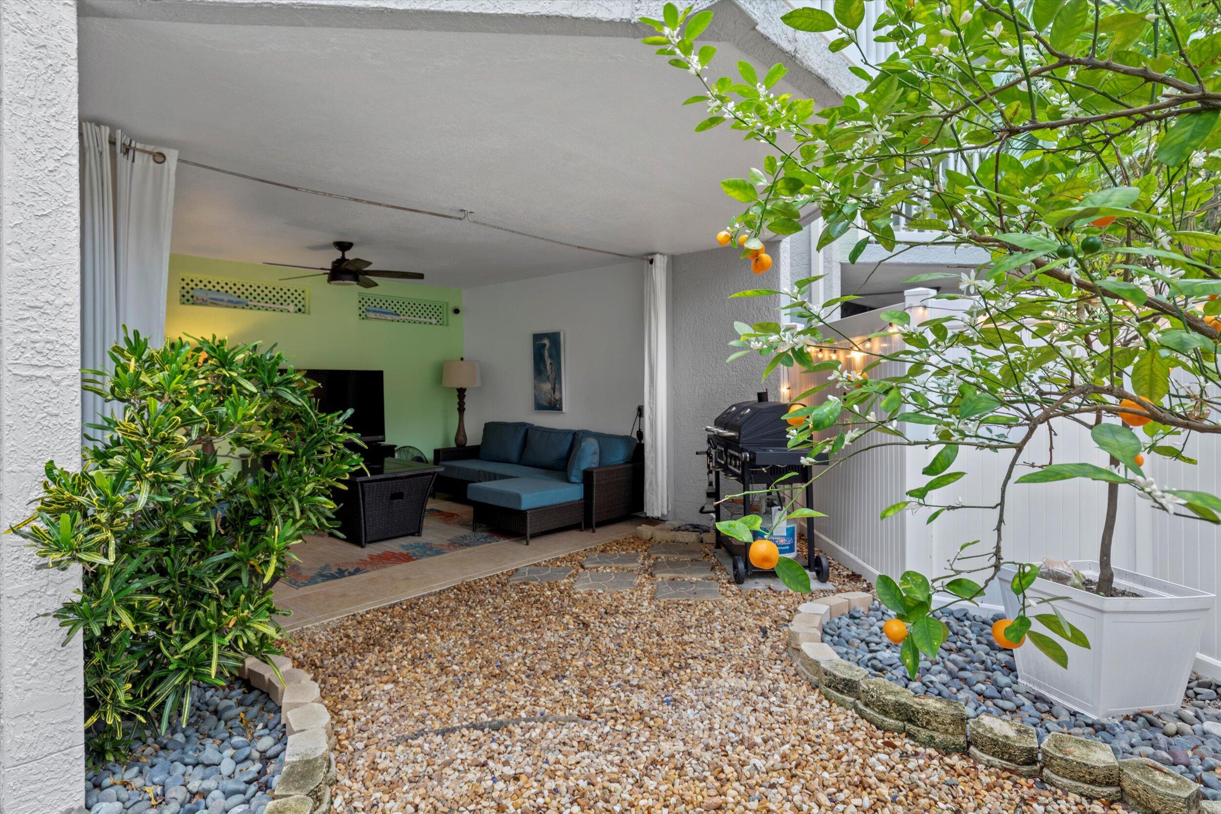 96 Seaside North Court