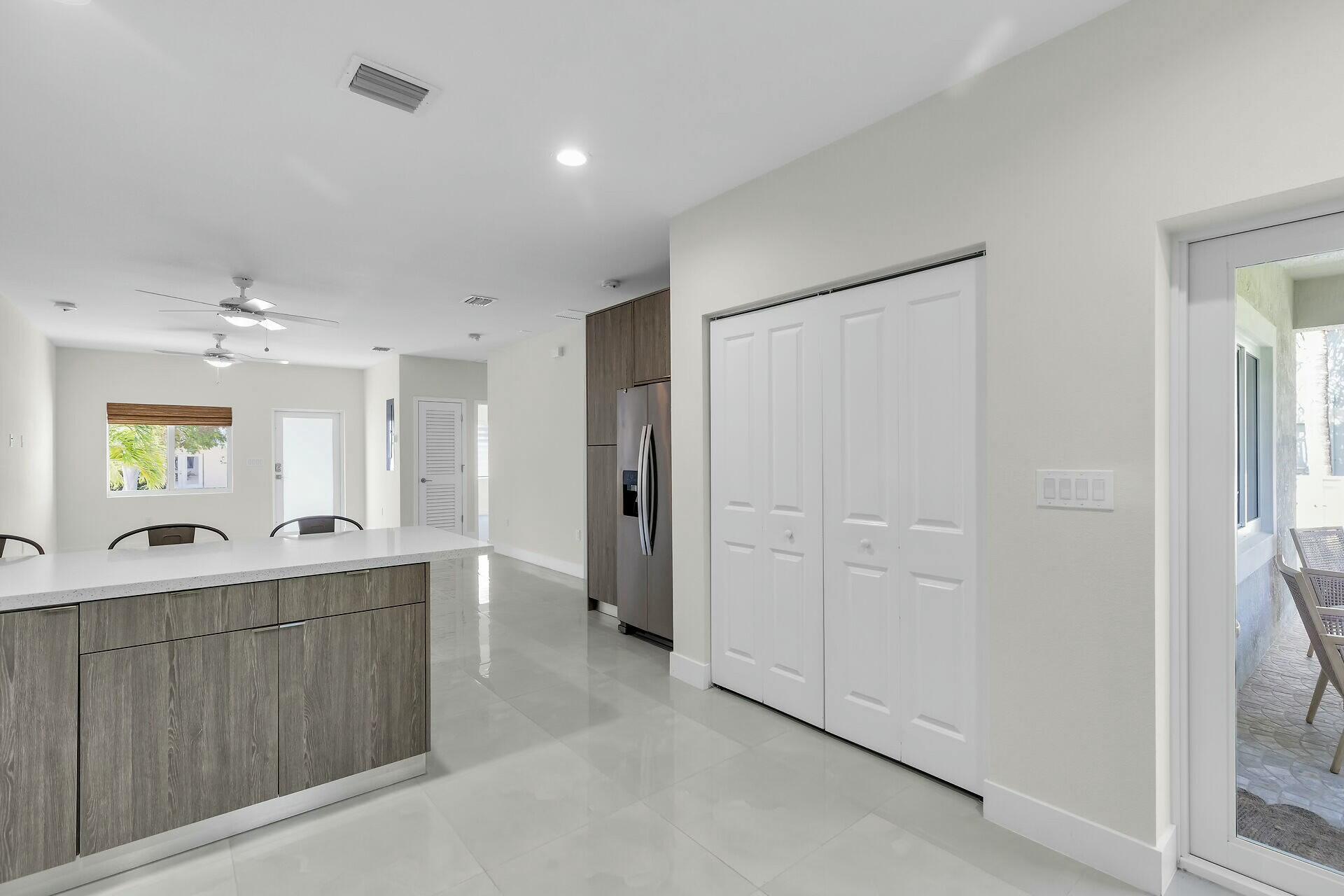 230 8Th Street