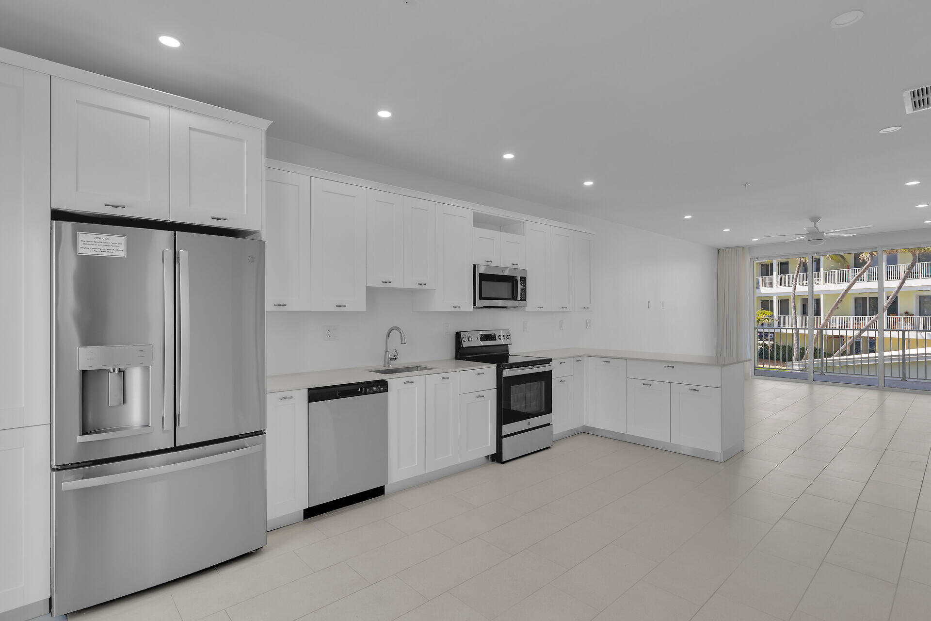 501 E Ocean Drive Unit: 17