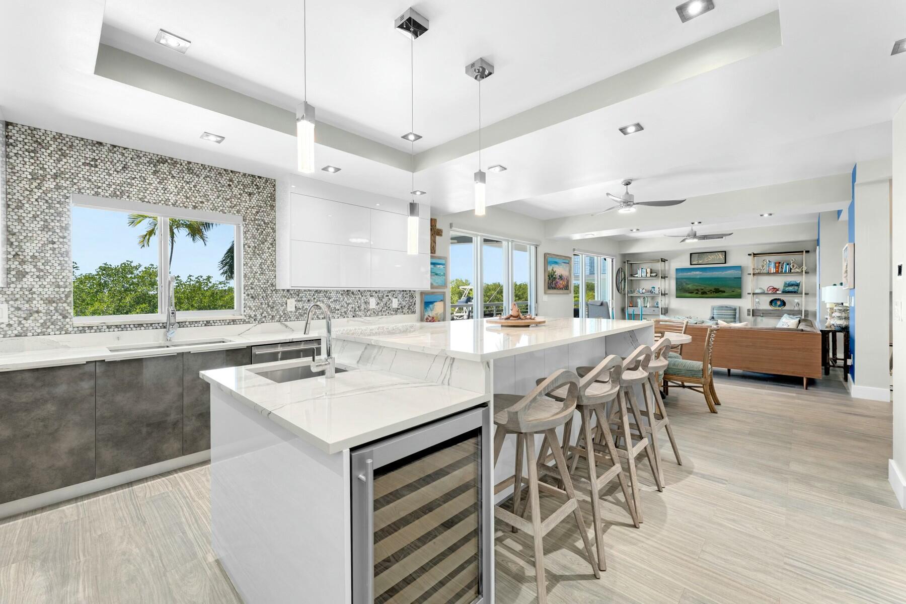 172 Venetian Drive