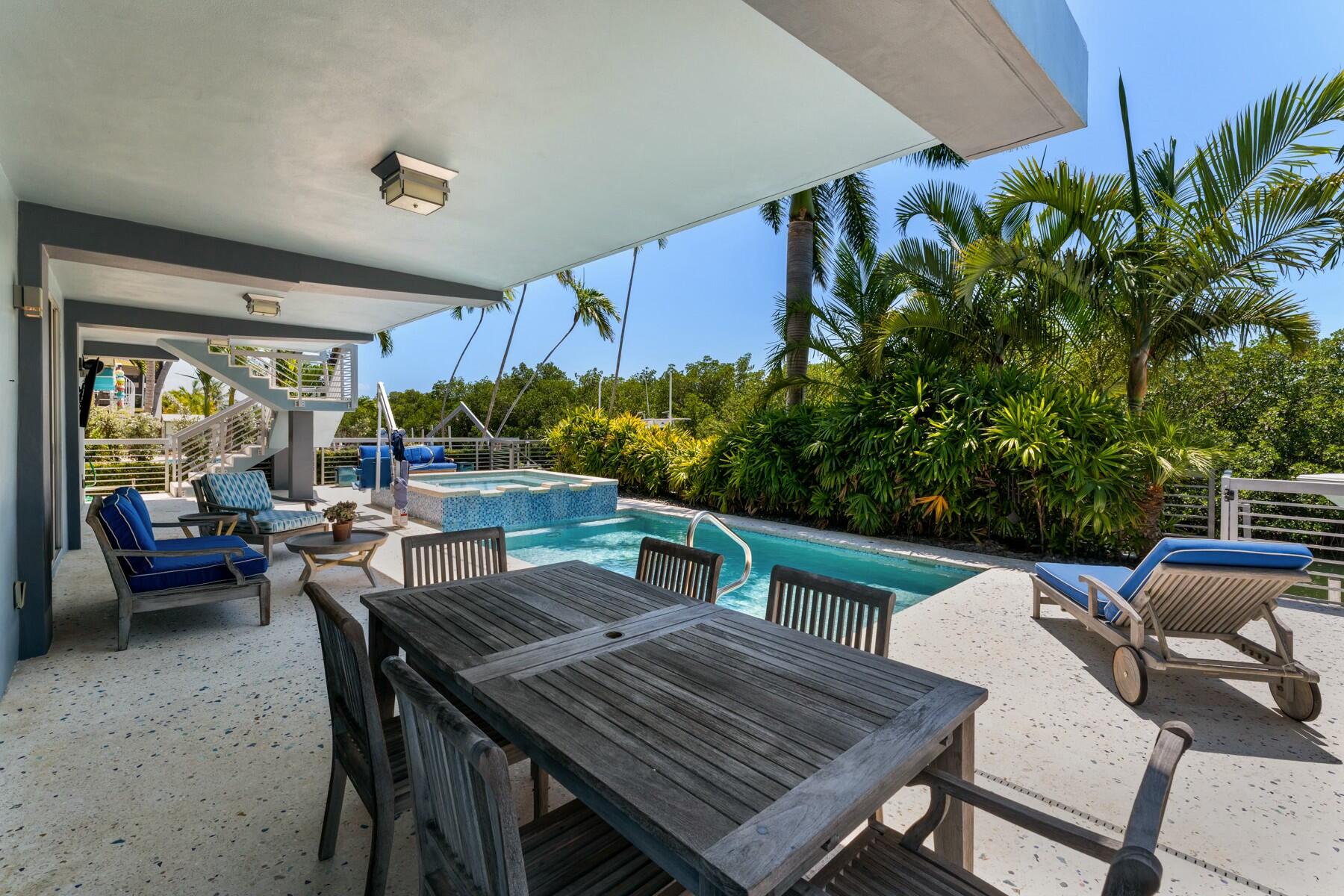172 Venetian Drive