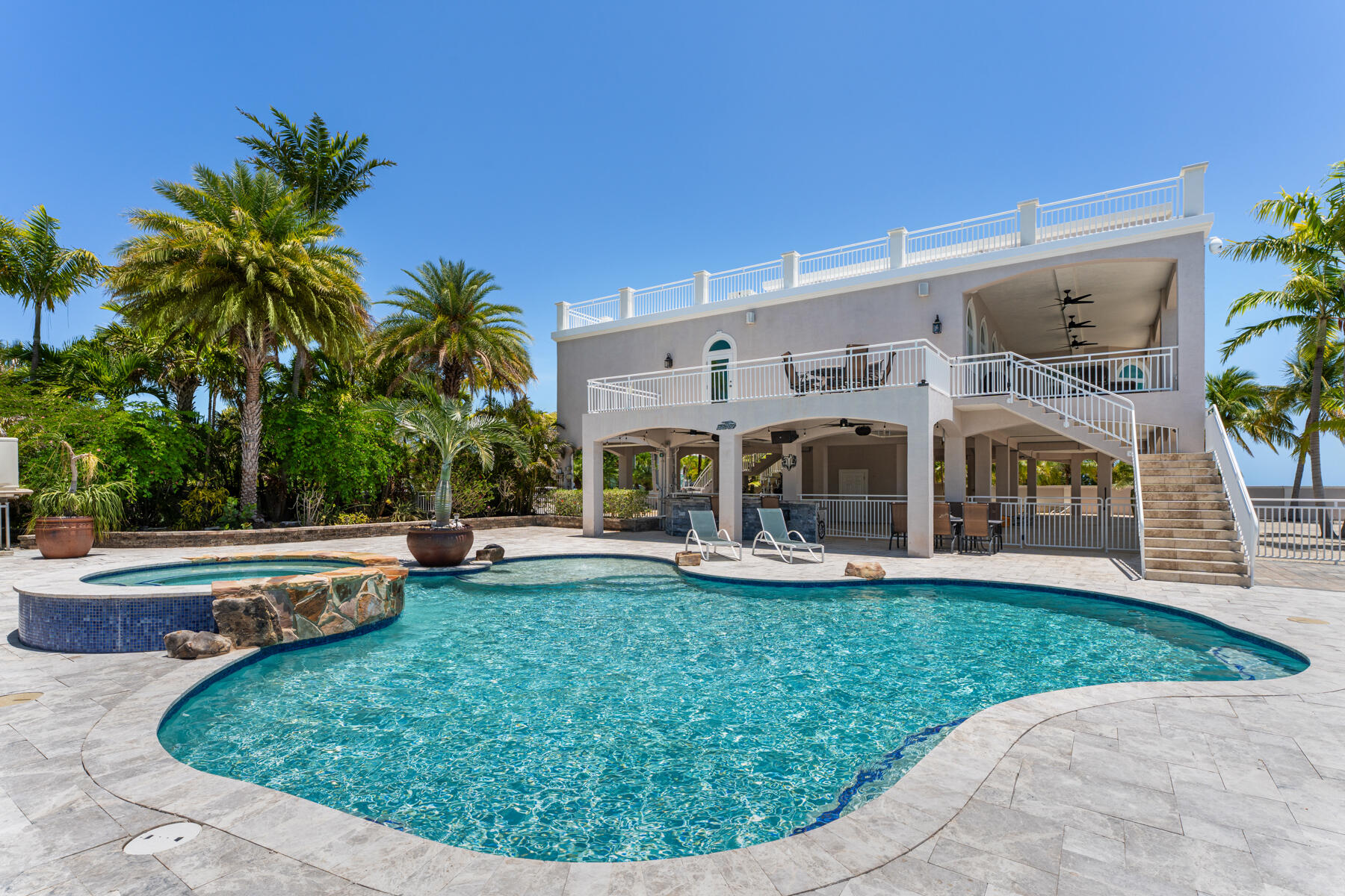 3742 Seagrape Street