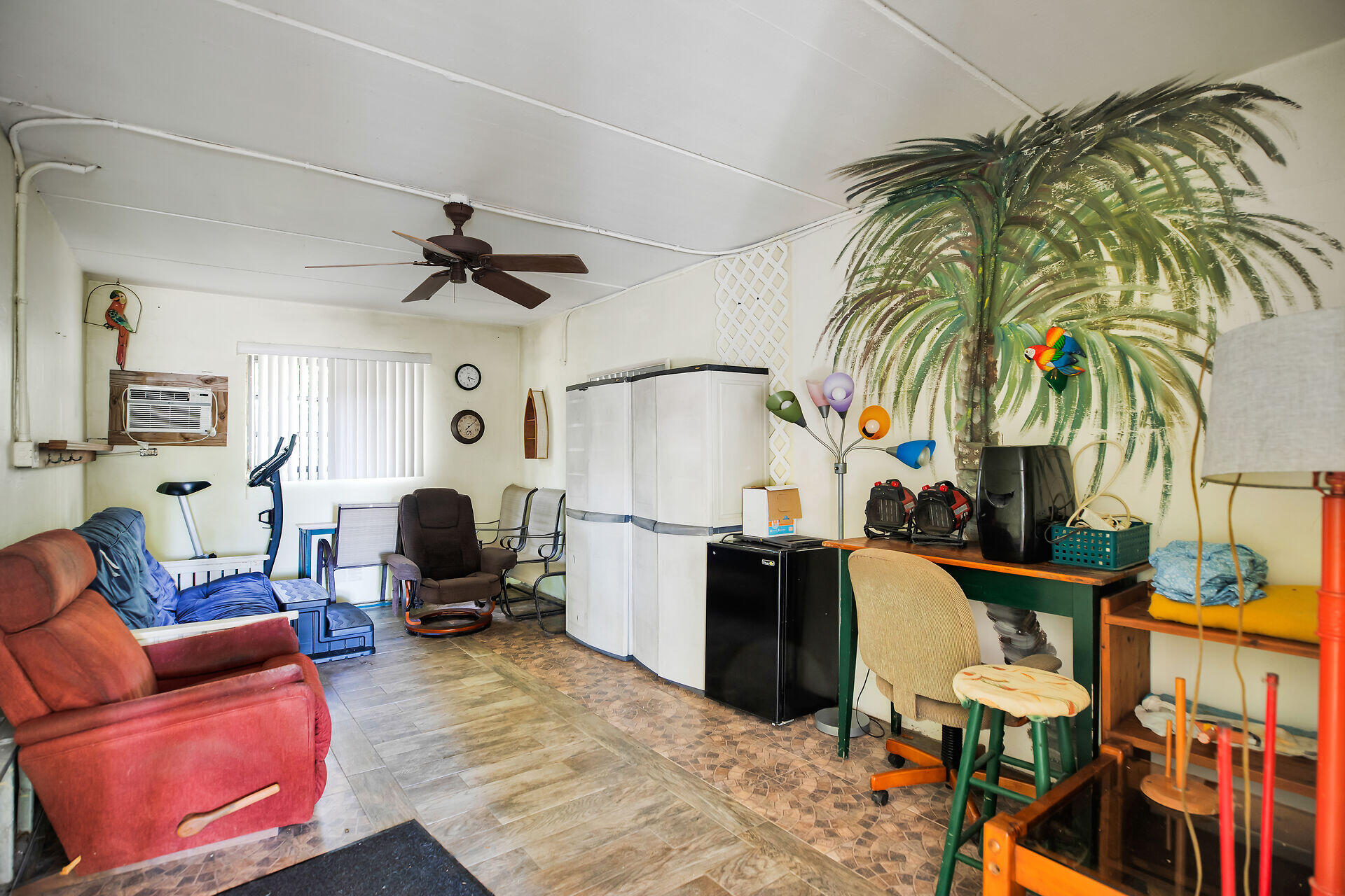 1615 Harbor Drive