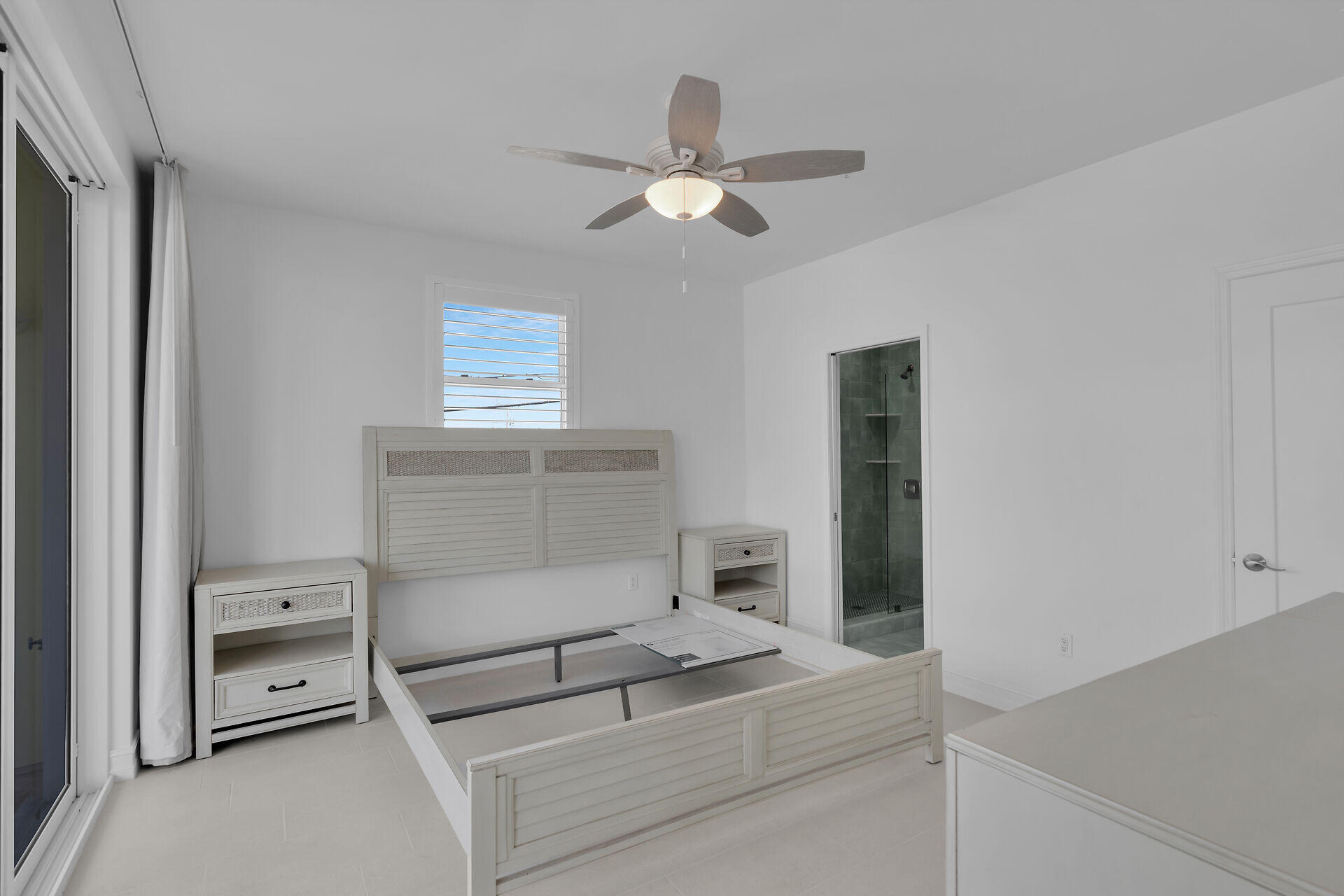 501 E Ocean Drive Unit: 17