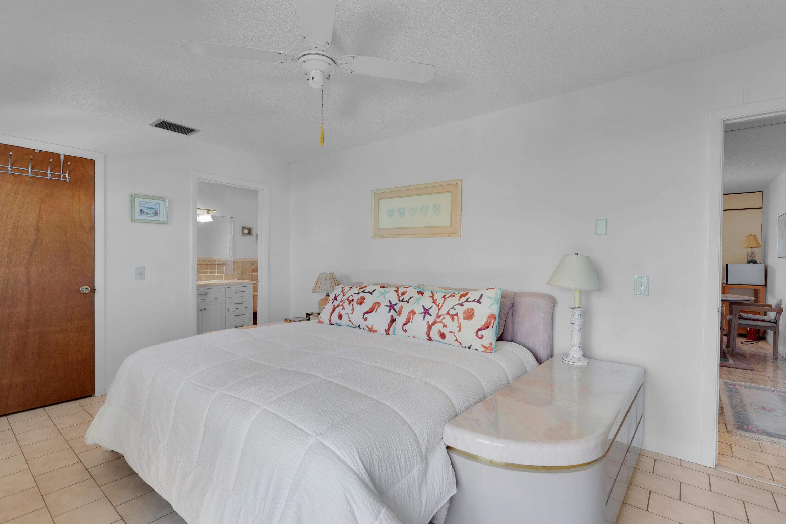 300 3rd Street