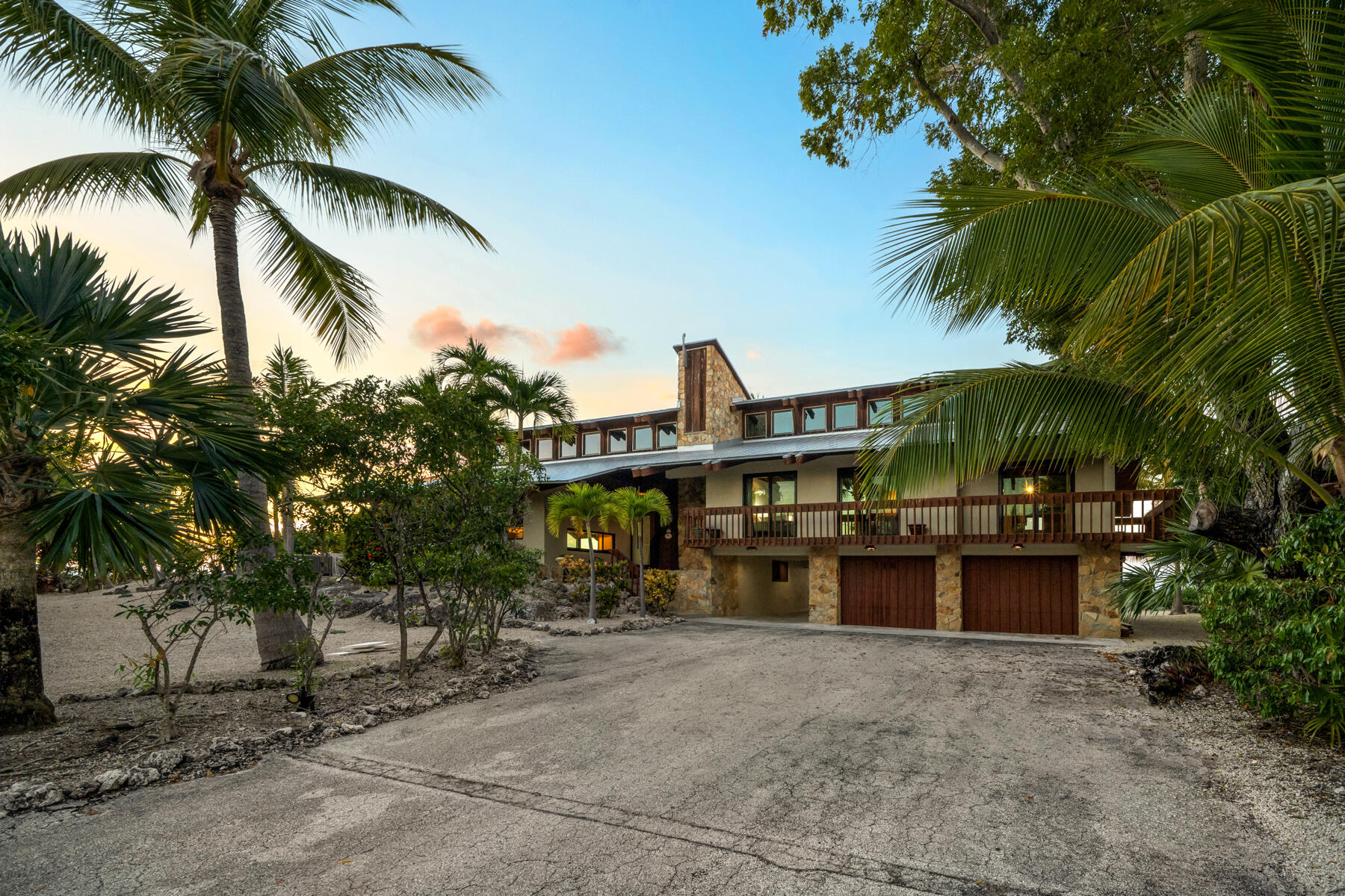 115 Windy Point Circle