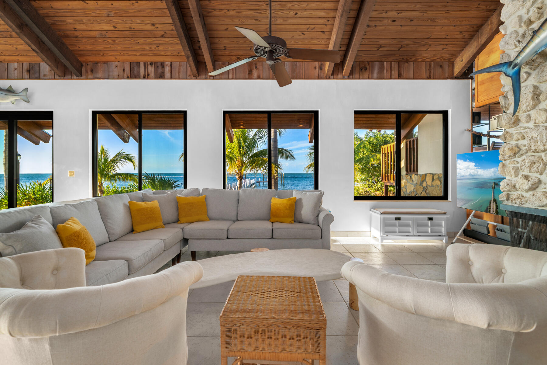 115 Windy Point Circle