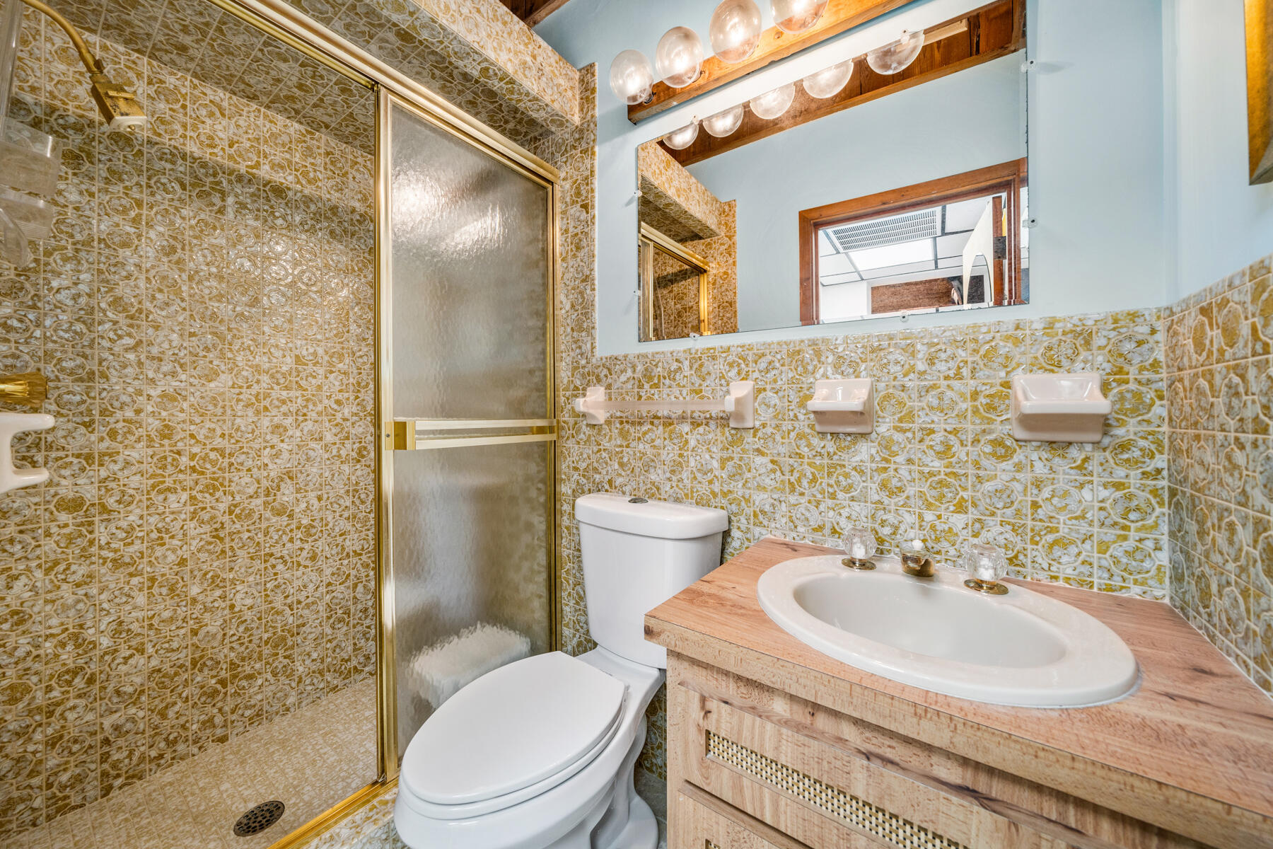 115 Windy Point Circle