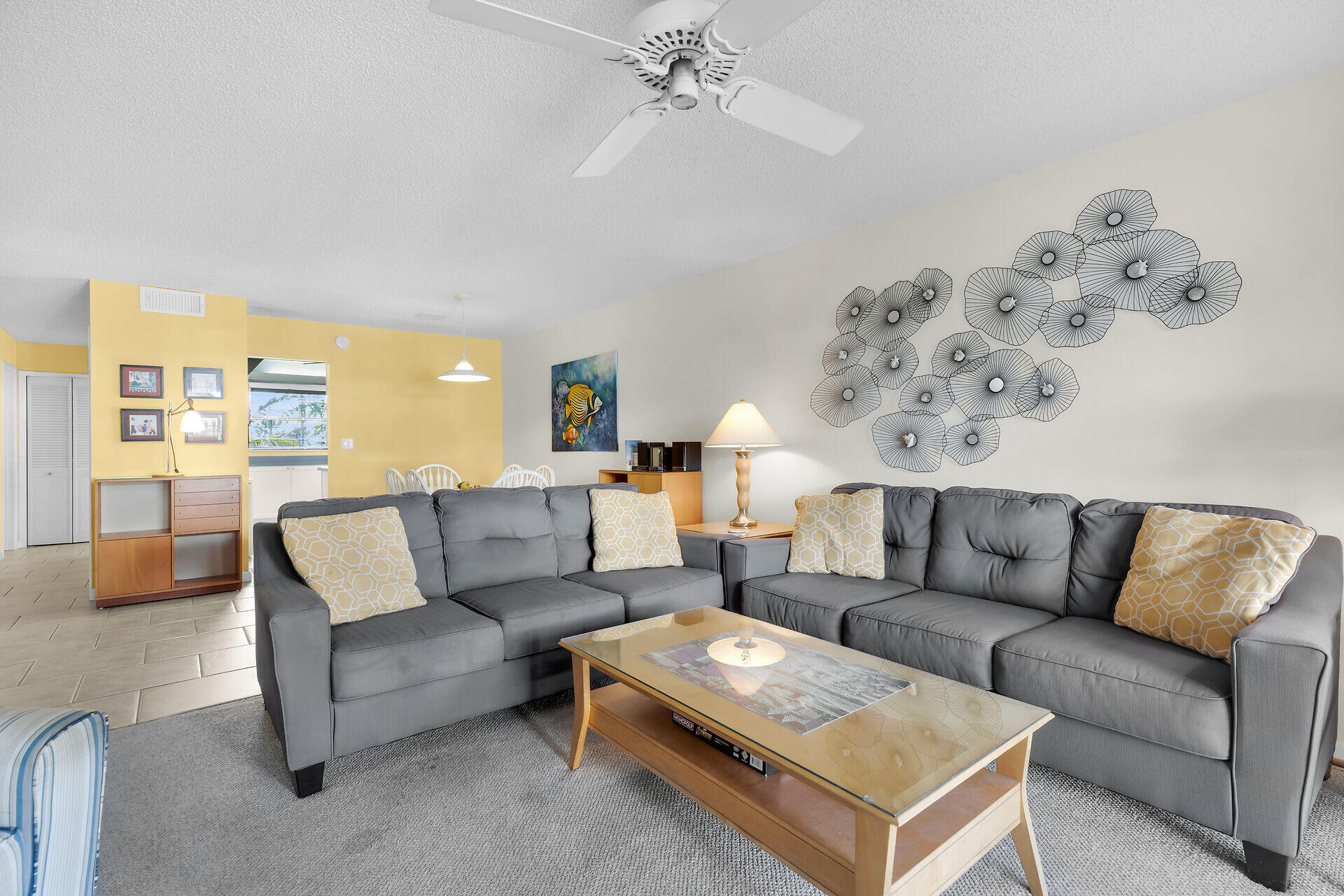 601 W Ocean Drive Unit: 410