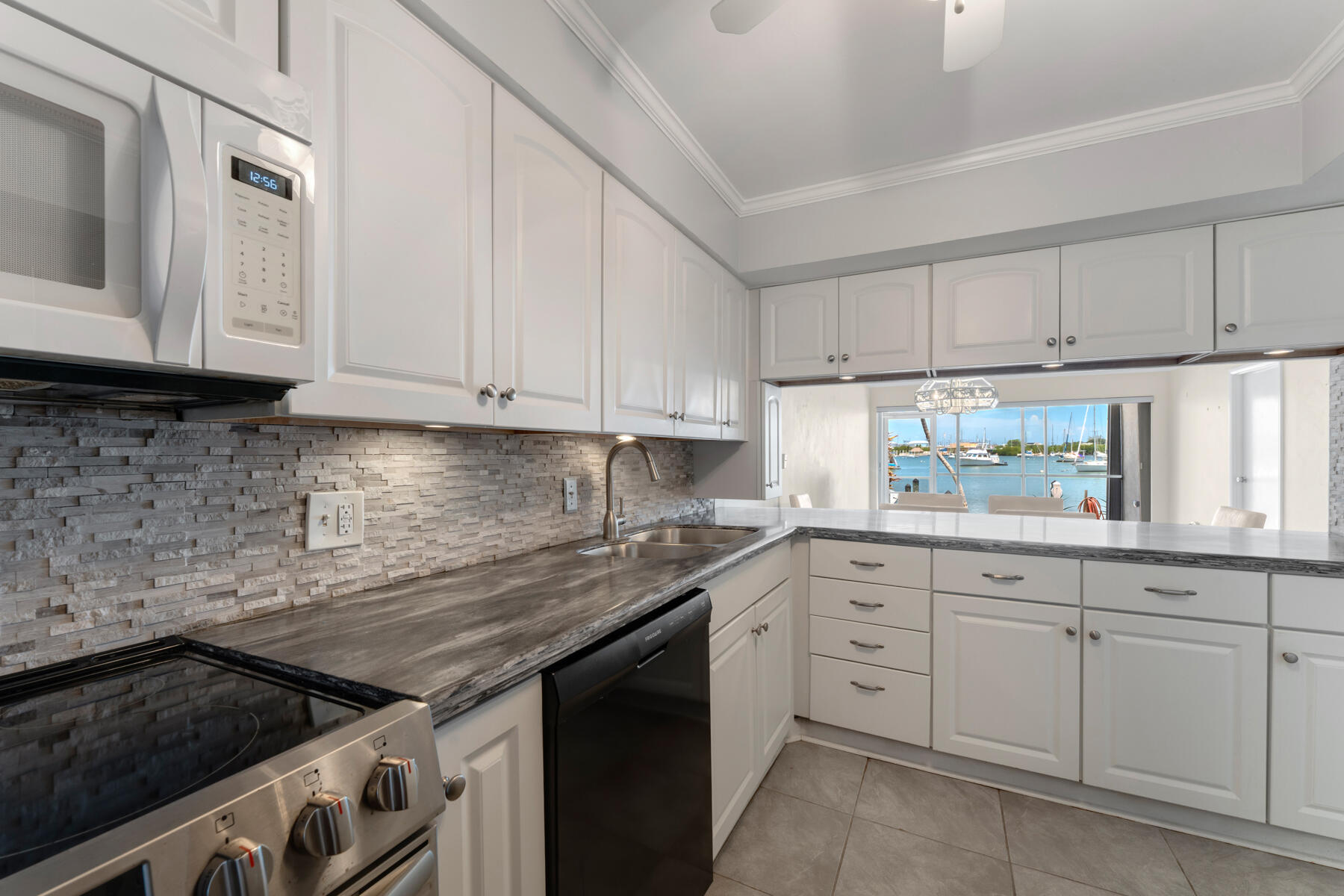 1115 Sombrero Boulevard 102B