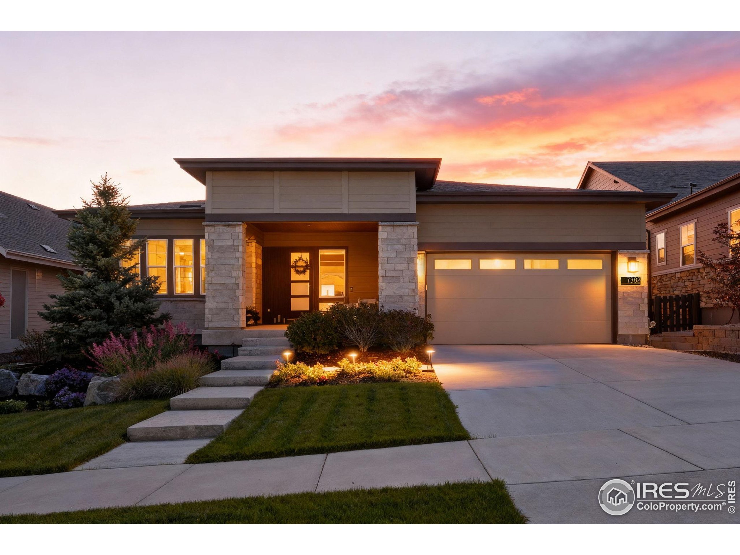 7382 Canyonpoint Rd