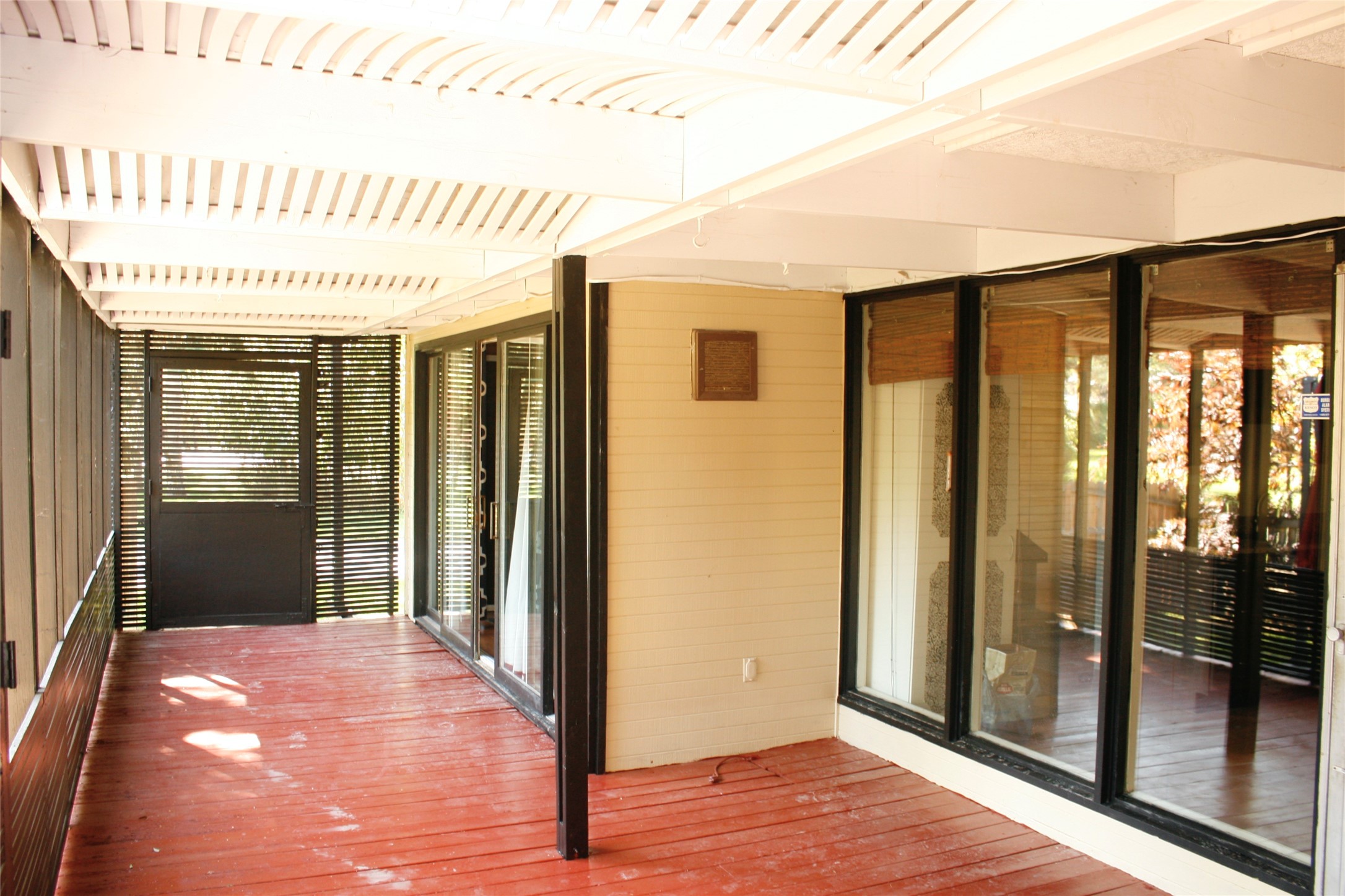 407 Riverview Court
