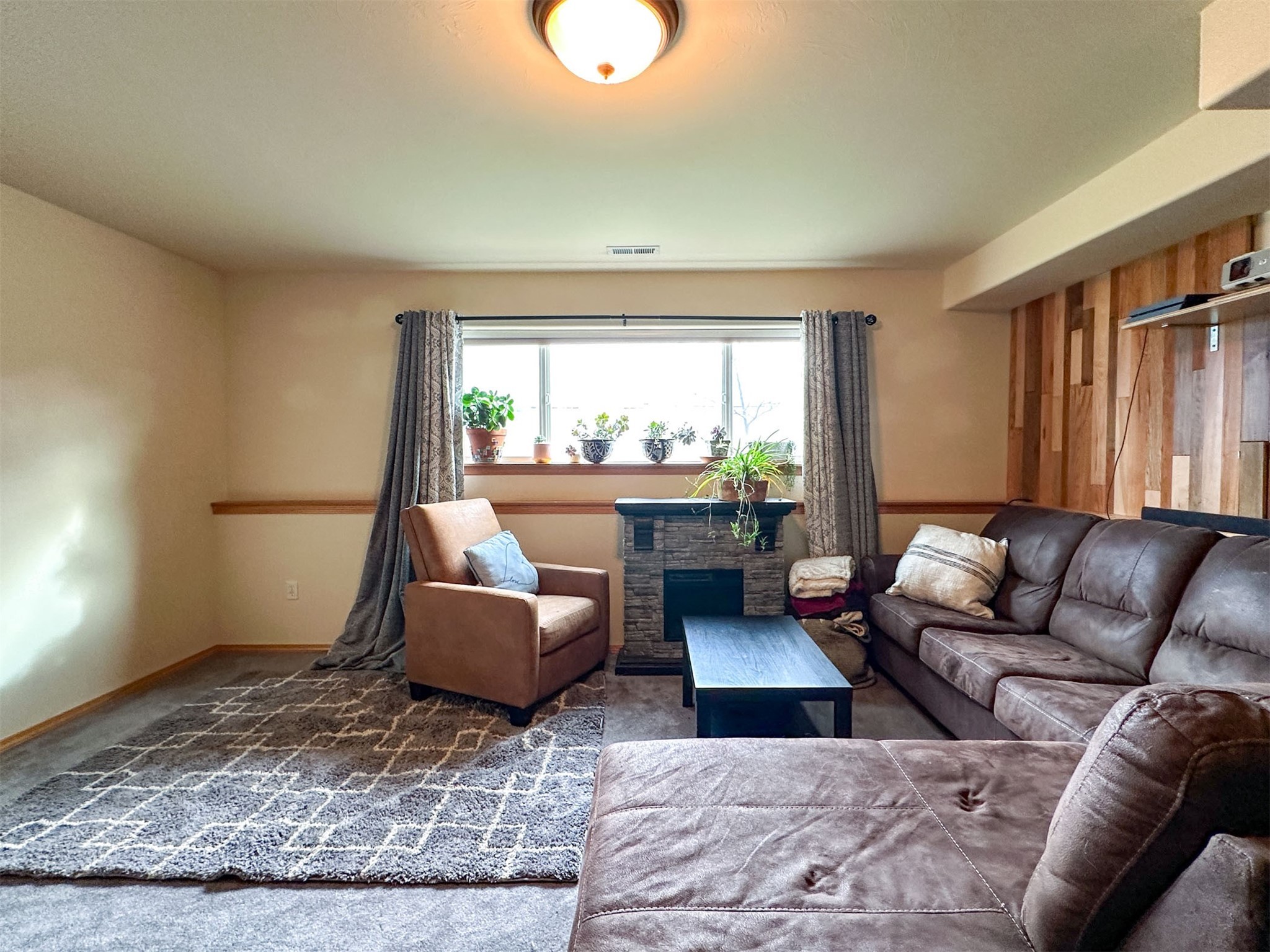 1195 N River Rock Drive