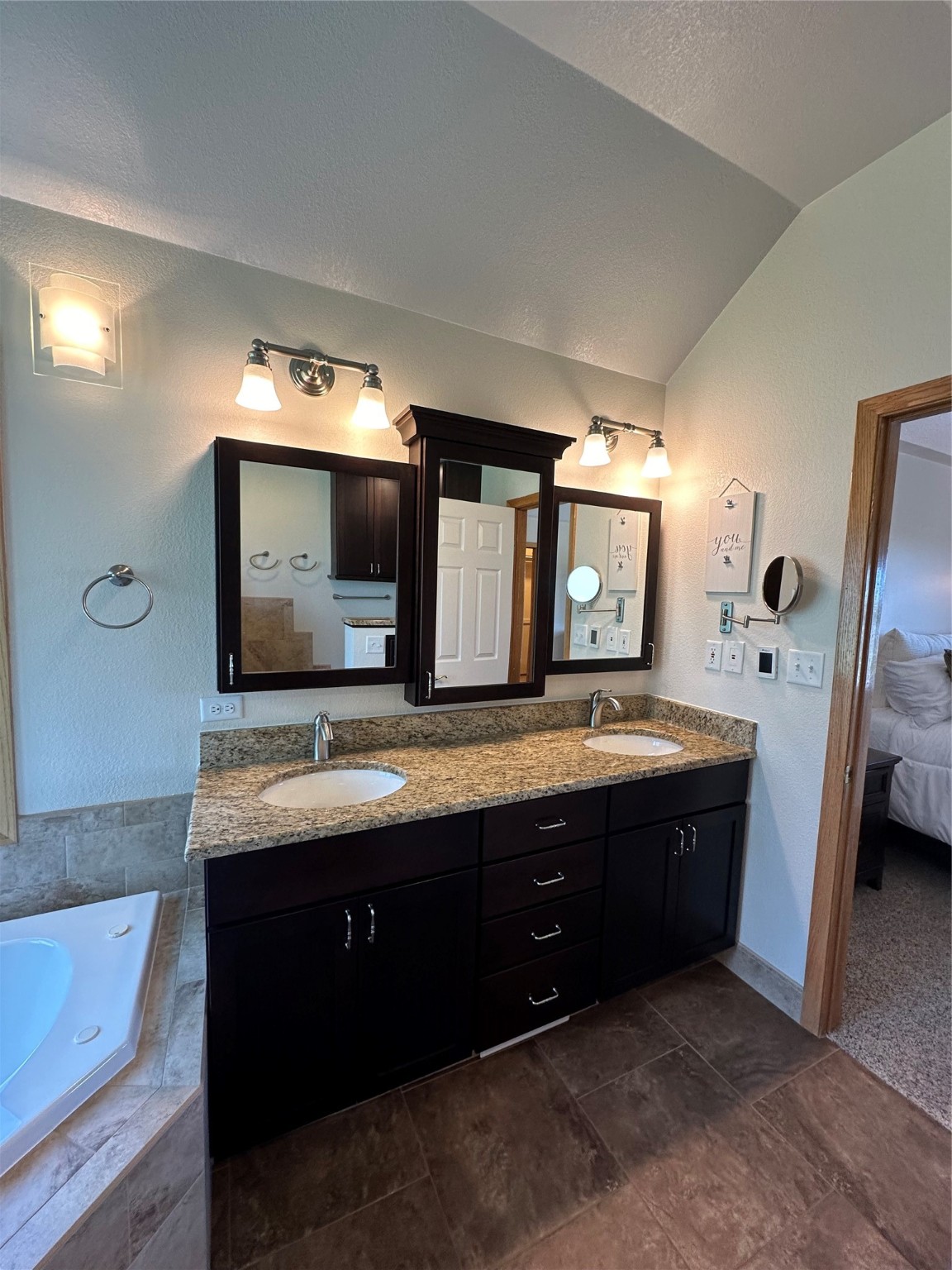 9 Sweetgrass Place