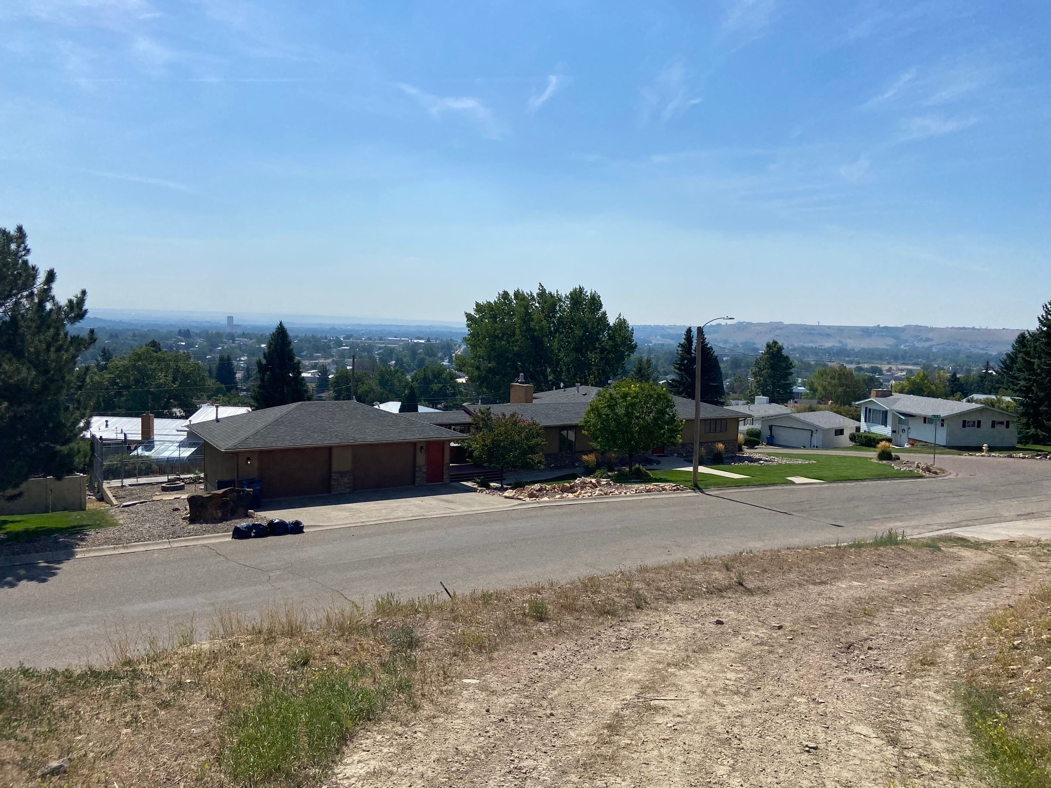 1121 Valley View Drive