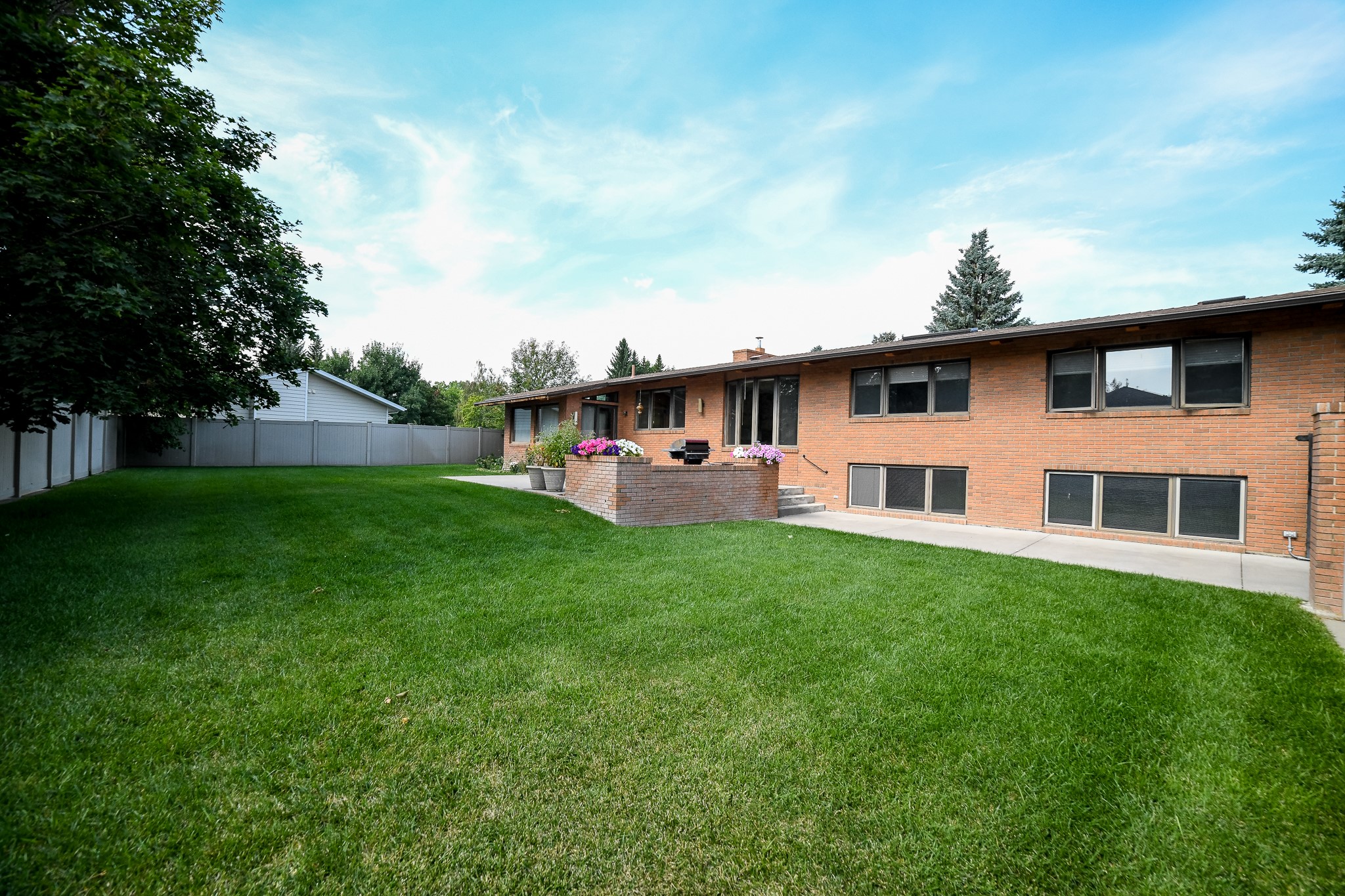 400 Deer Drive