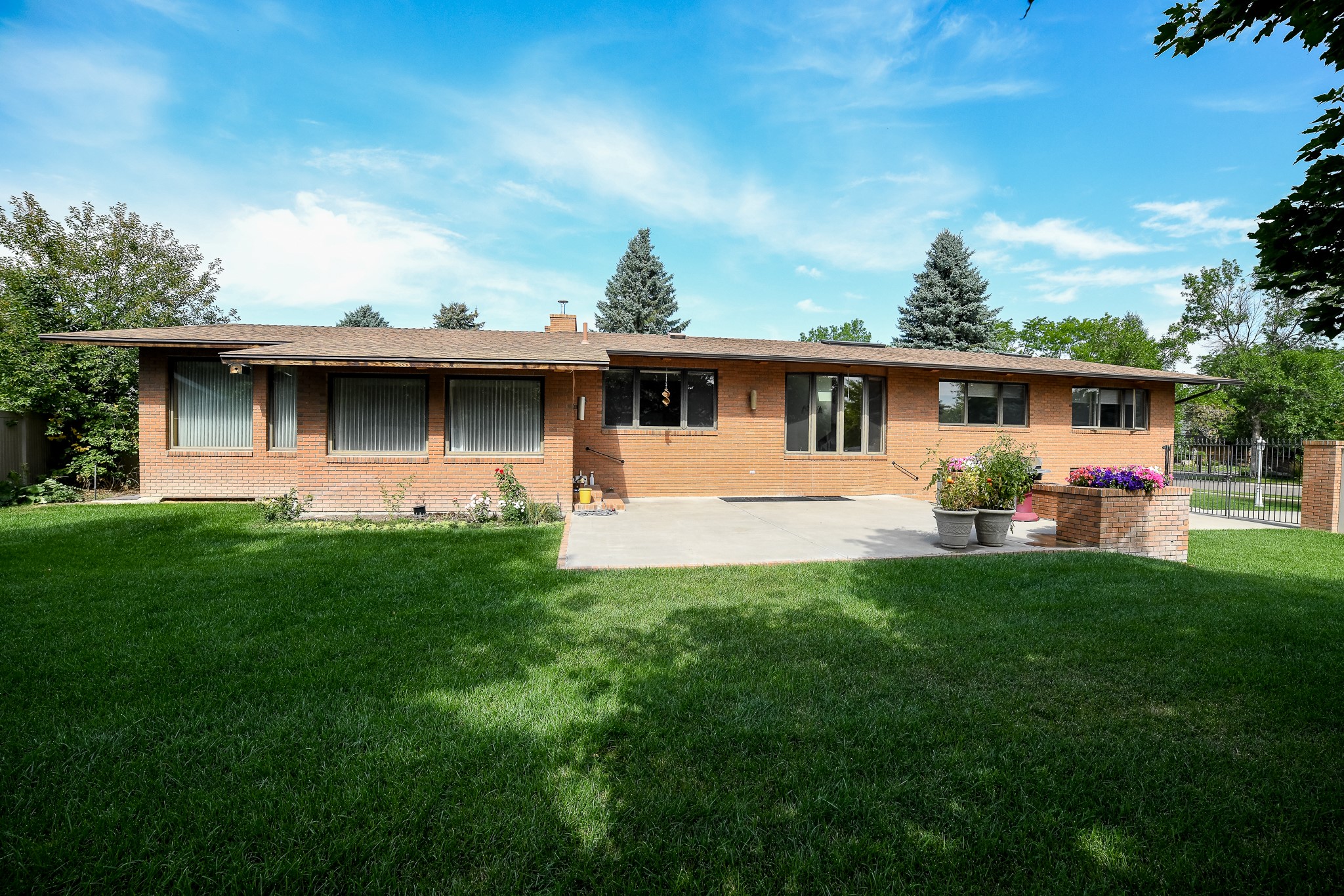400 Deer Drive