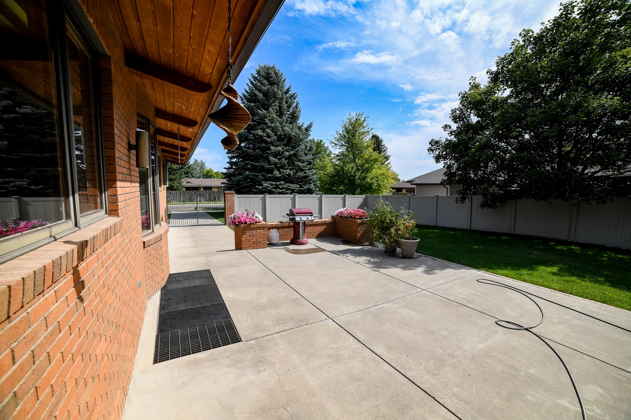 400 Deer Drive