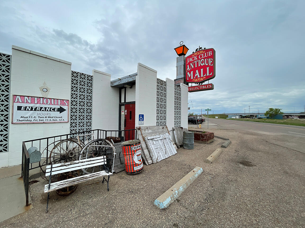 1512 Vaughn Road