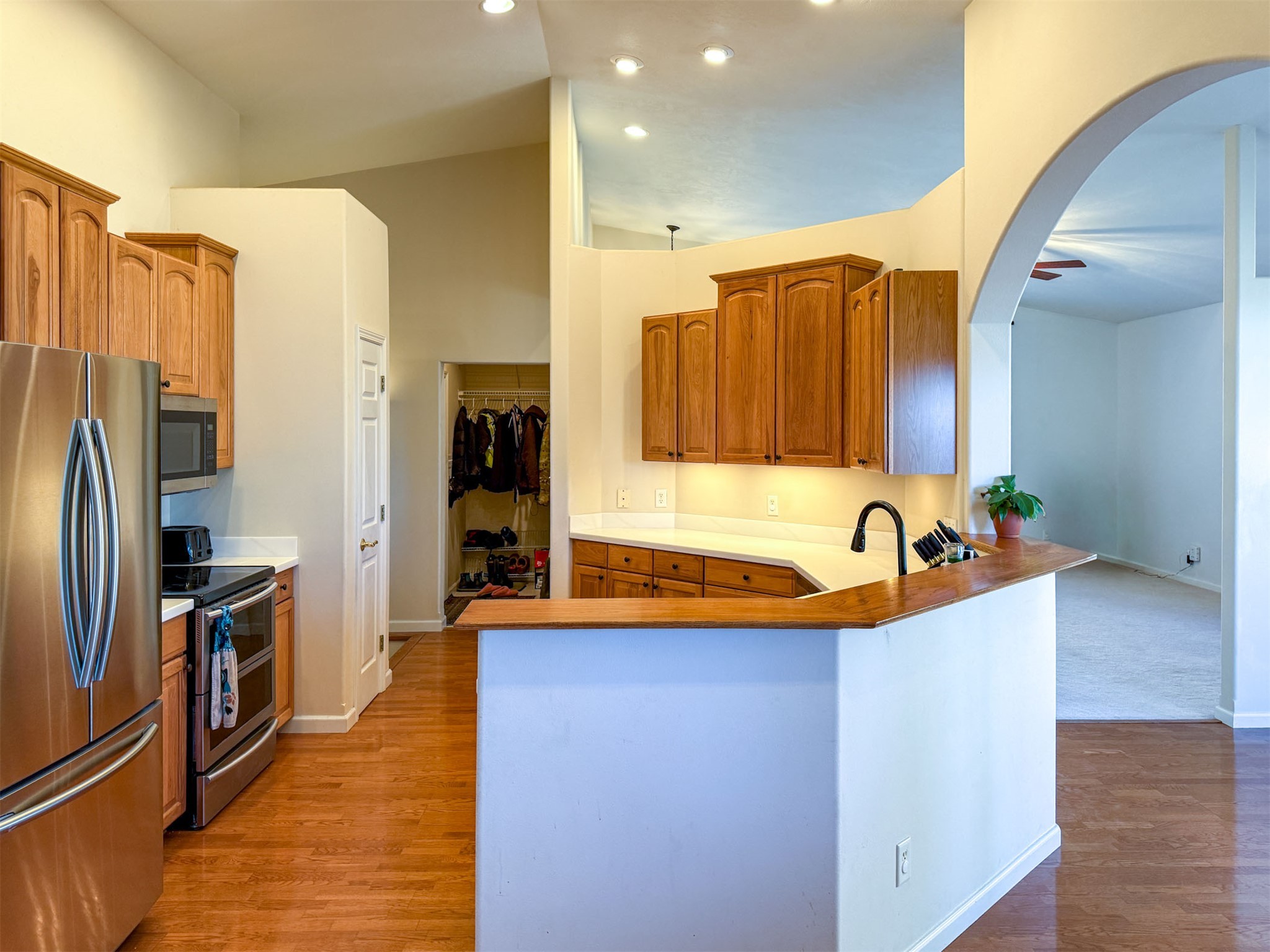 952 Valley View Drive