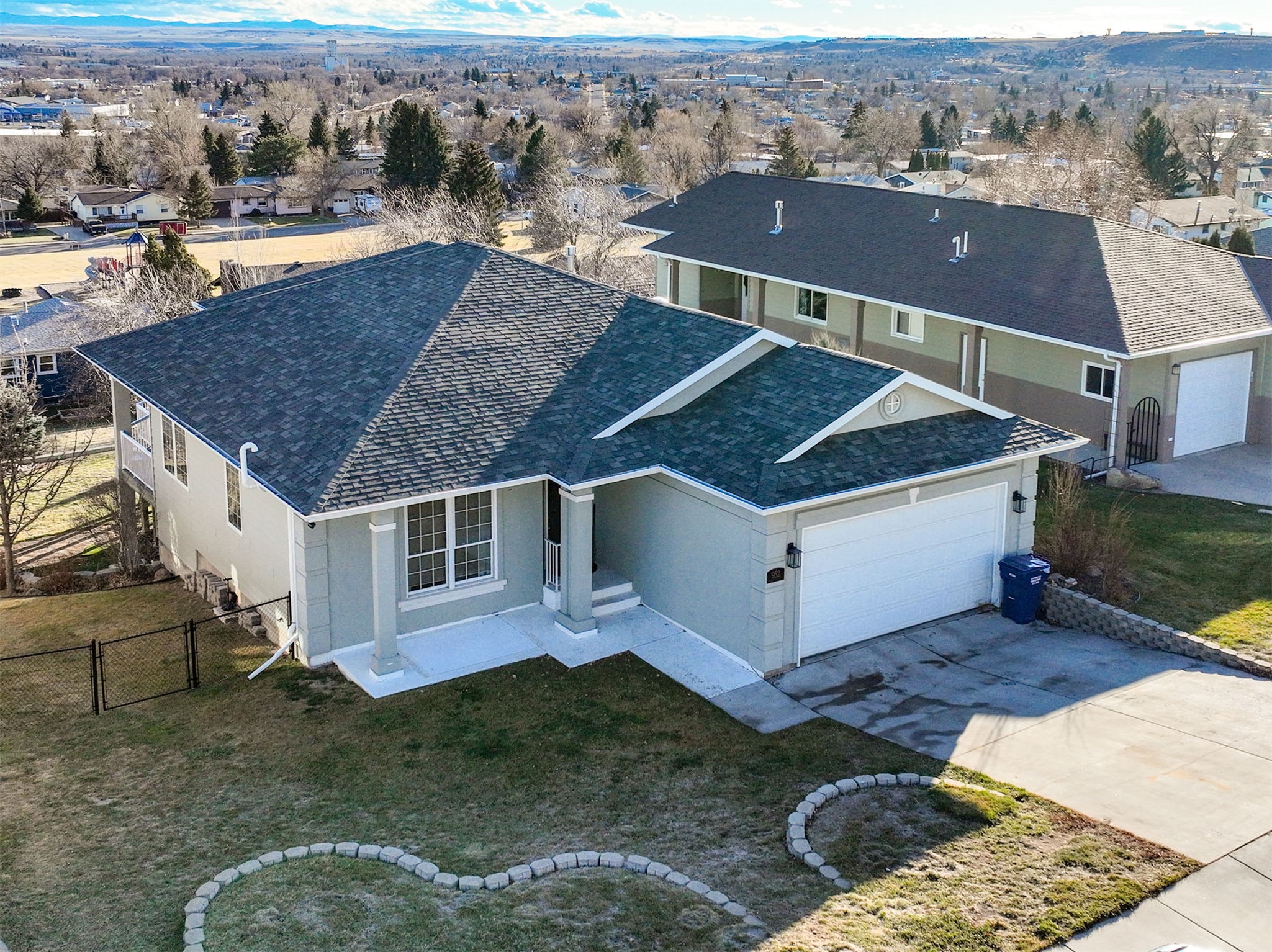 952 Valley View Drive